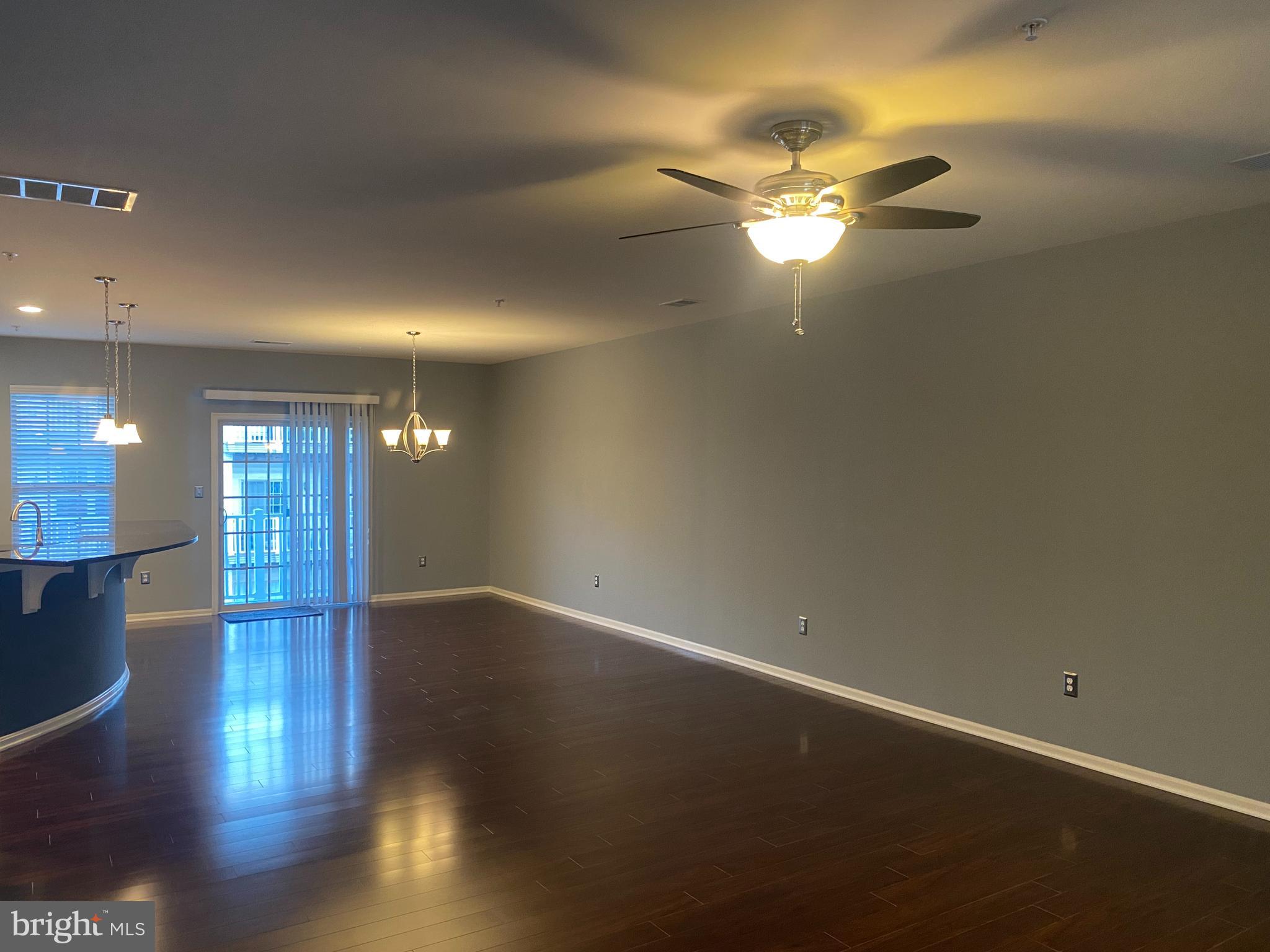 MADISON CRESCENT CONDOMINIUM - Residential Lease