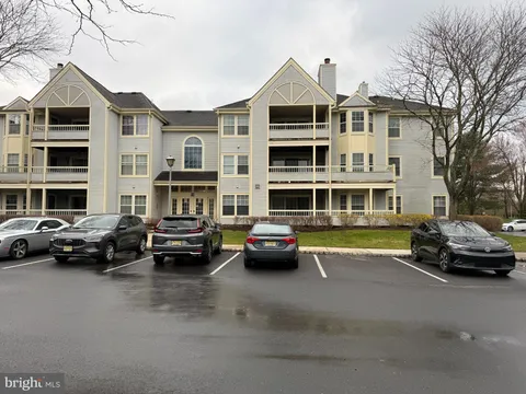 MLS: NJME2074422