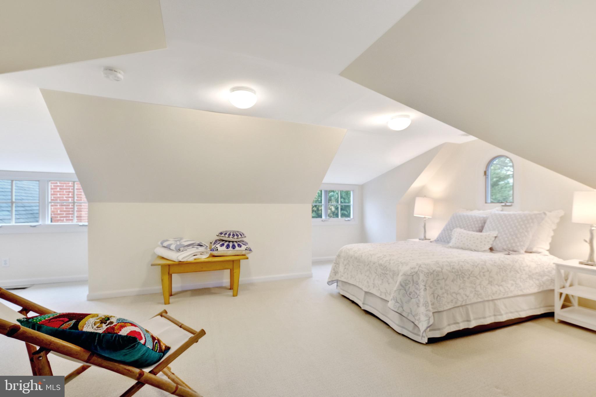 FOREST HILLS - Residential
