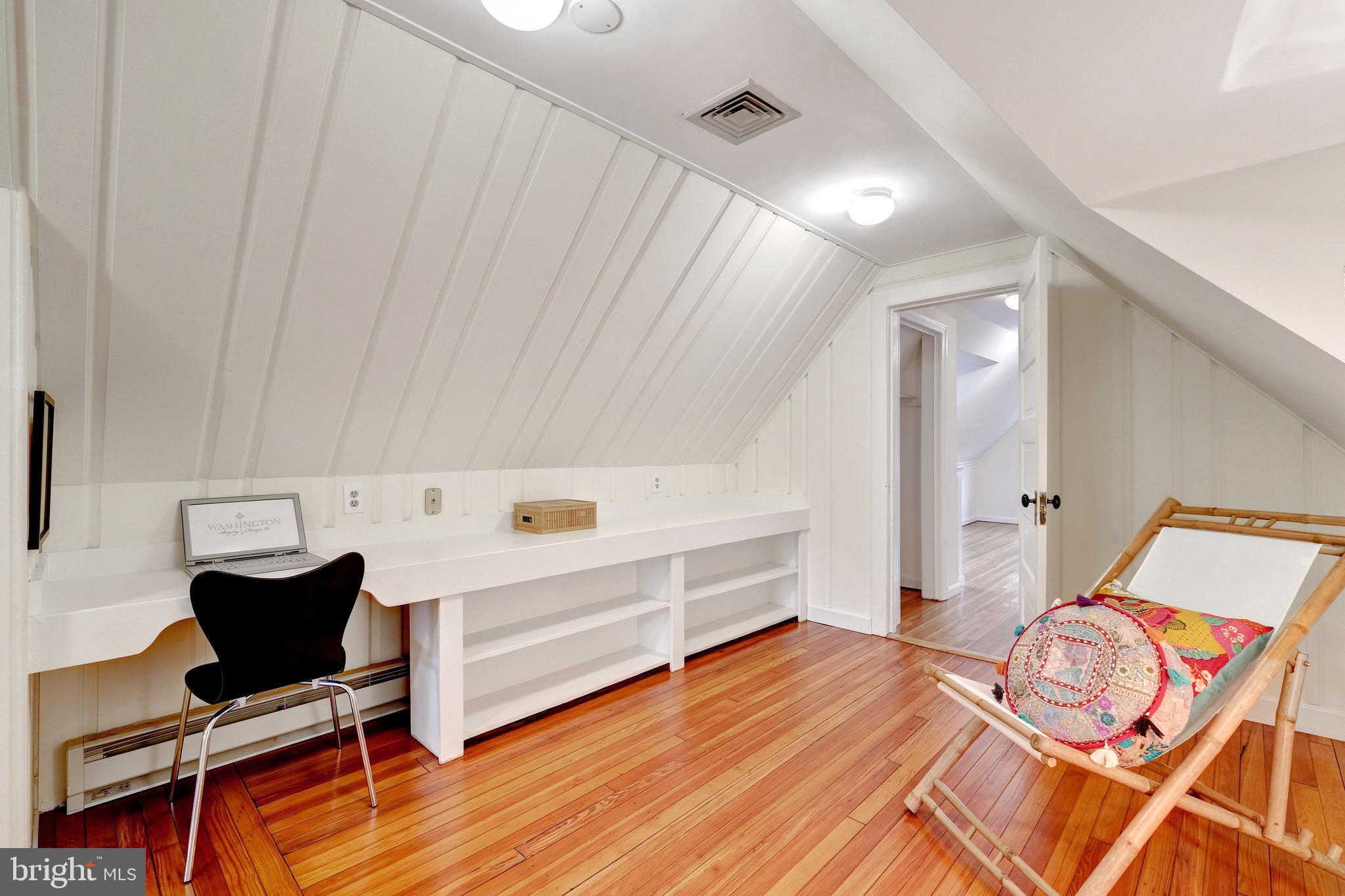 FOREST HILLS - Residential