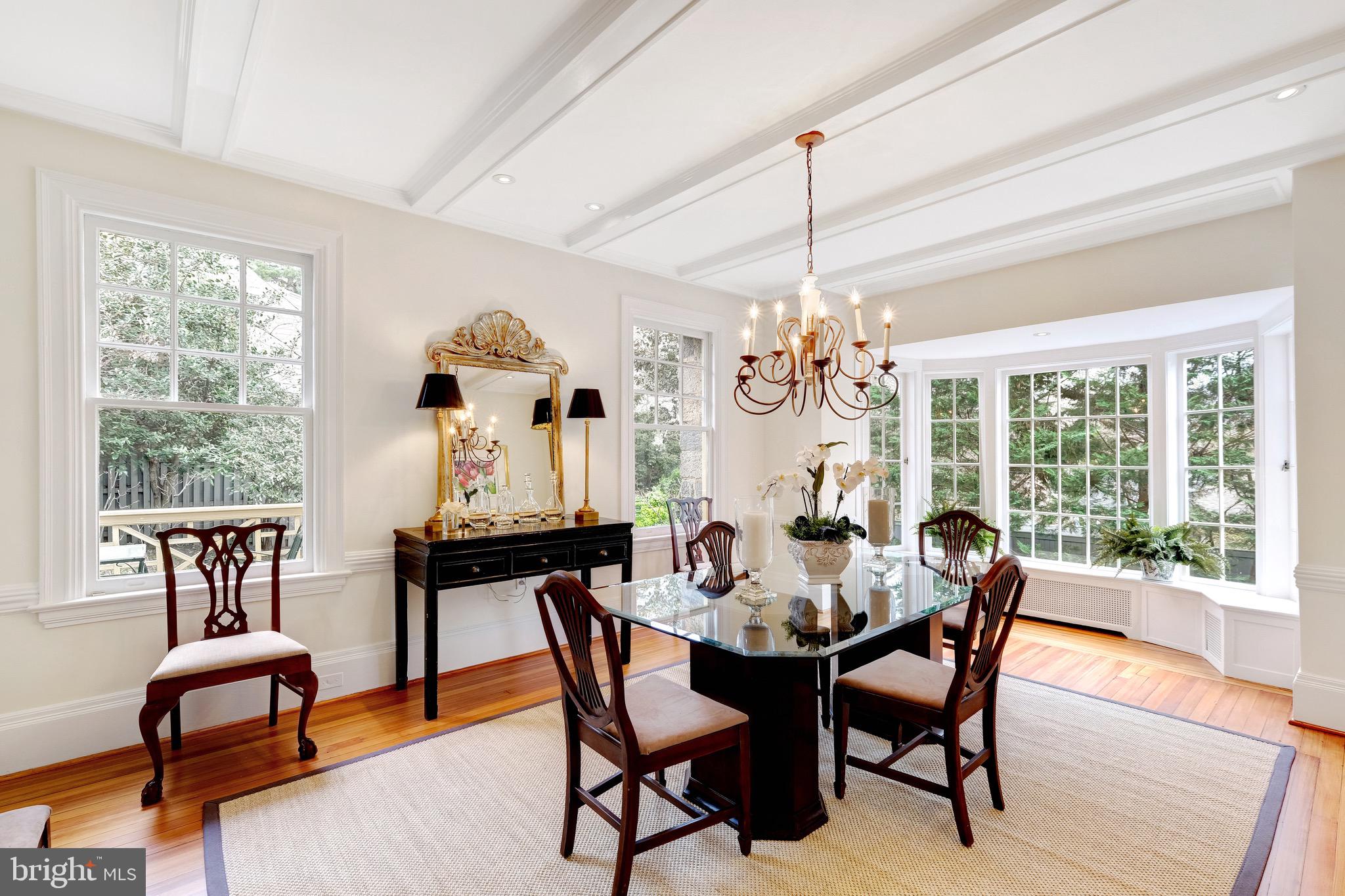FOREST HILLS - Residential