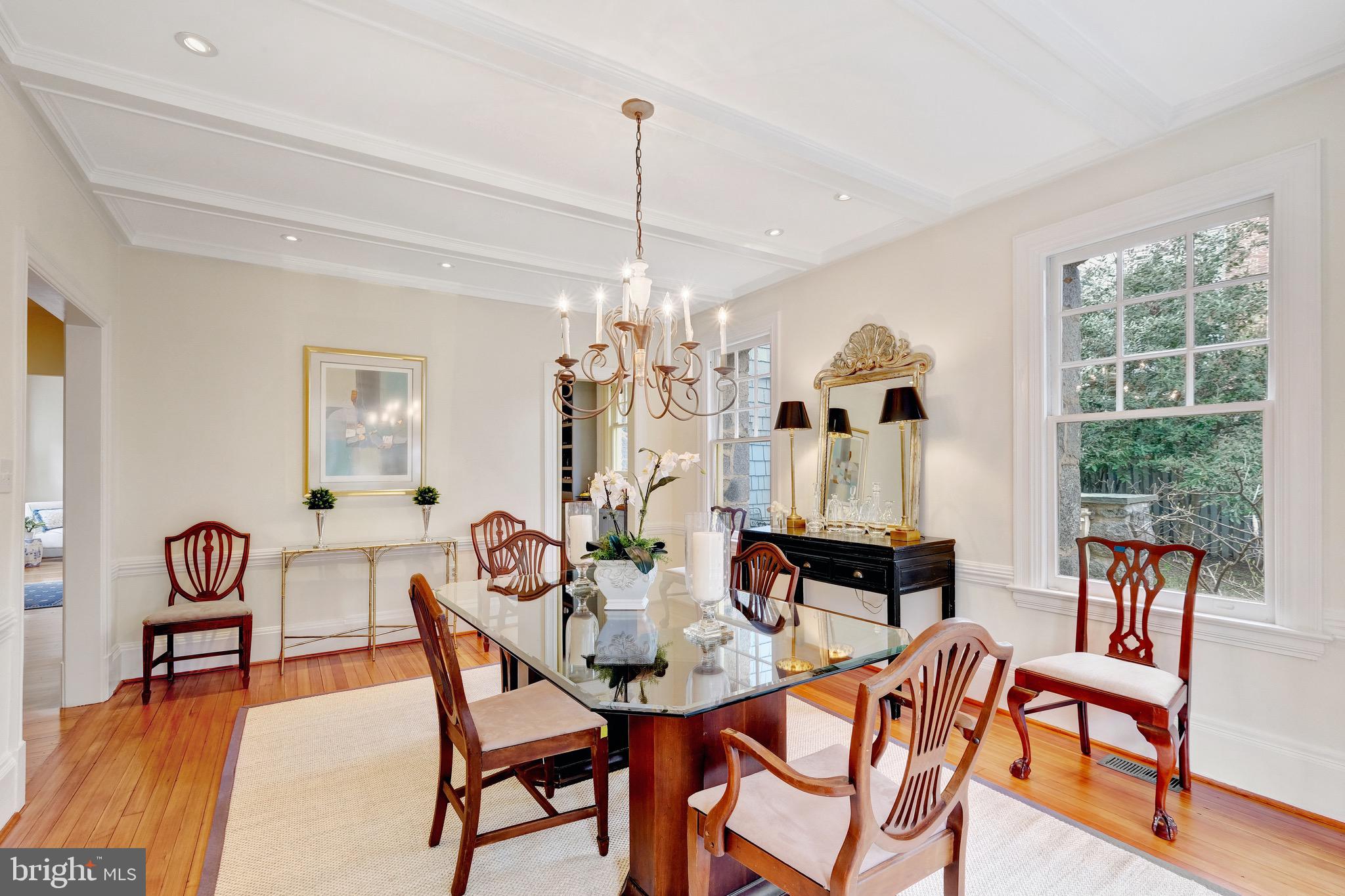 FOREST HILLS - Residential