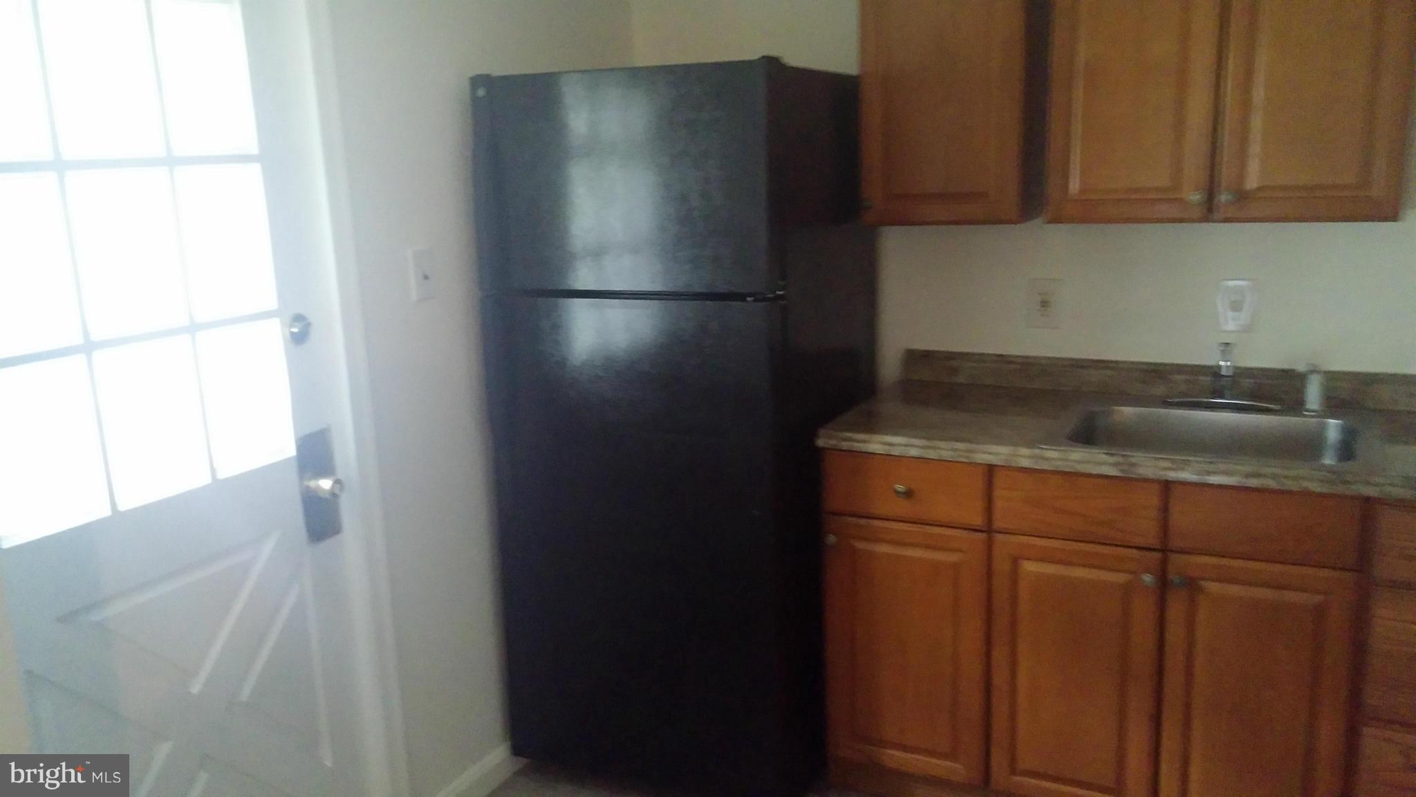 HAMPSHIRE KNOLLS - Residential