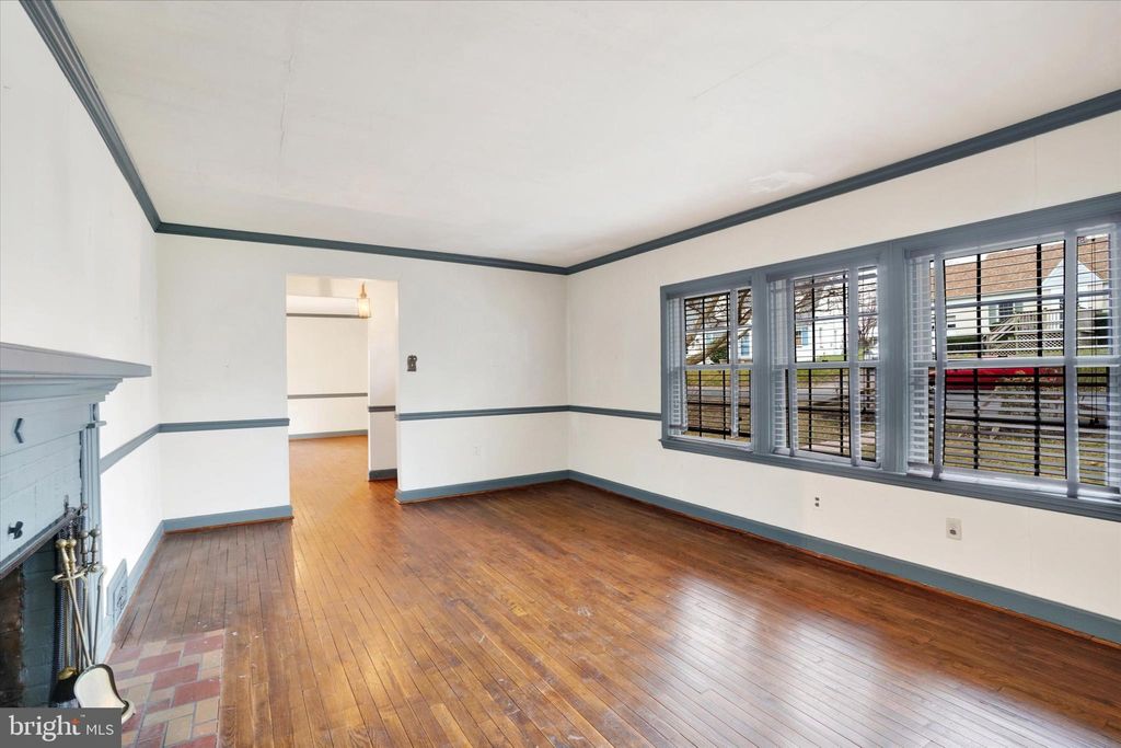 Photo of 22 Ridgeway Drive, YORK, PA 17404 (MLS # PAYK2095236)