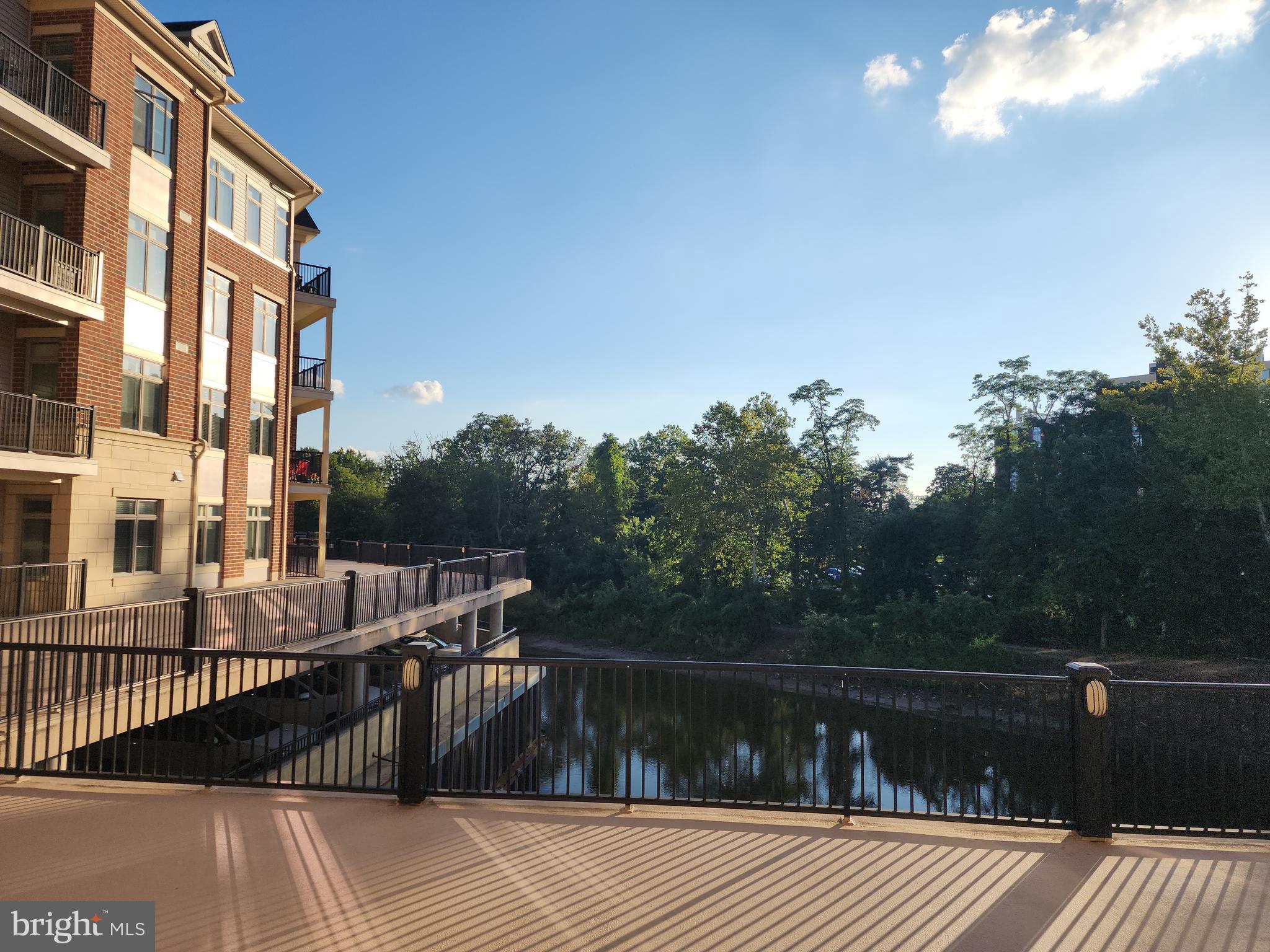 HUNTINGDON PLACE - Residential