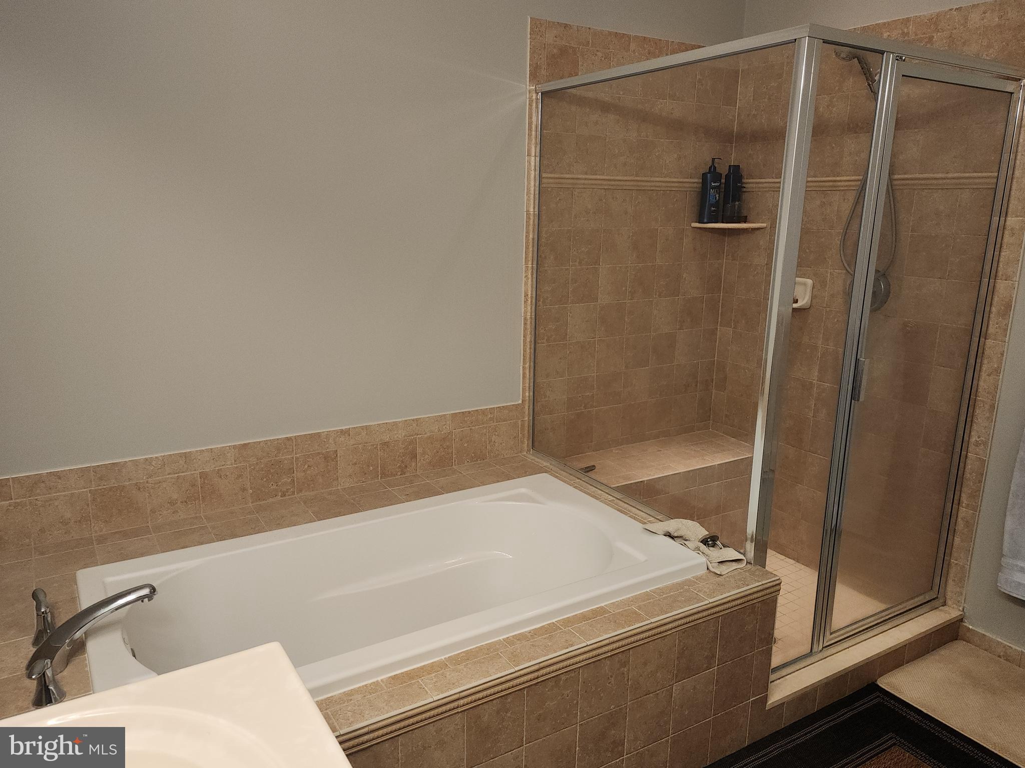 HUNTINGDON PLACE - Residential