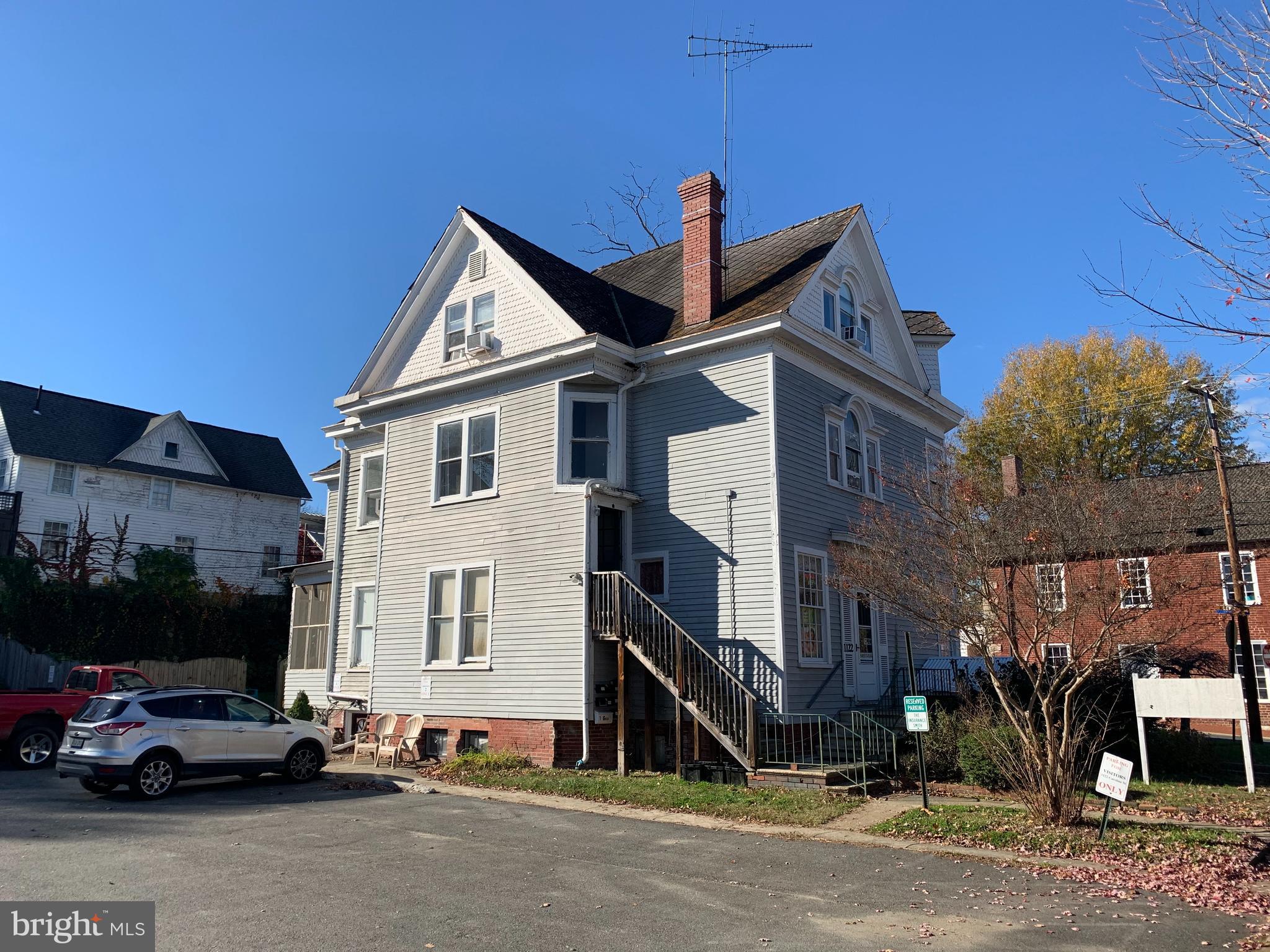 DOWNTOWN FREDERICKSBURG - Residential Lease