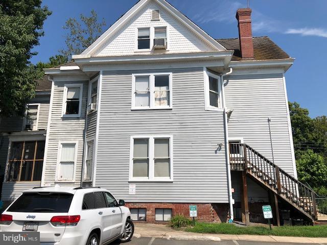 DOWNTOWN FREDERICKSBURG - Residential Lease