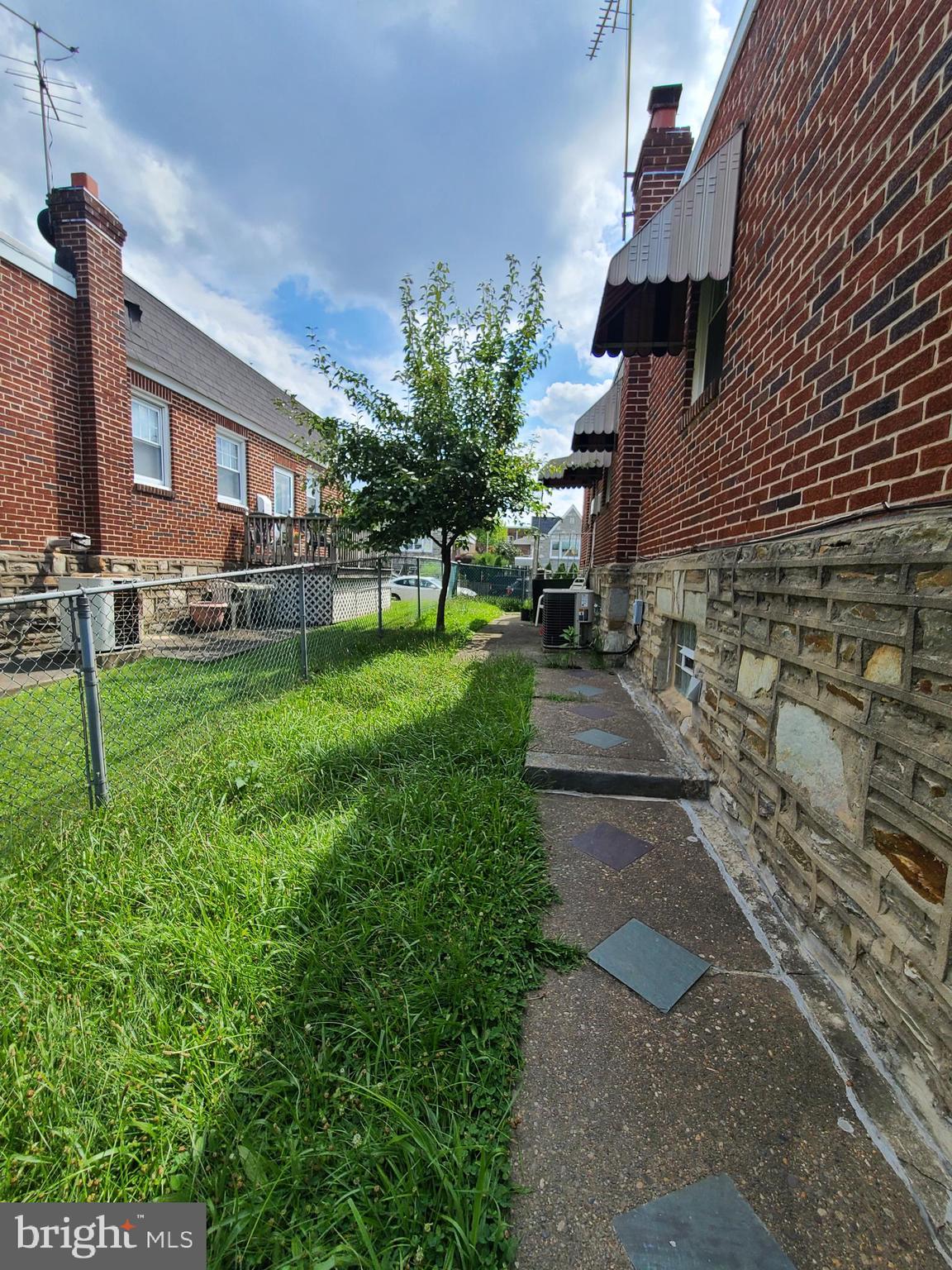 RHAWNHURST - Residential