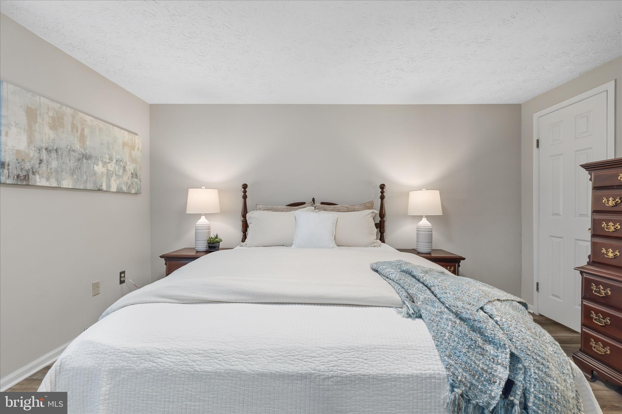 DEEP CREEK COMMONS - Residential