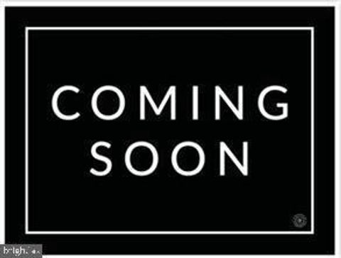 Photo of 4 Monroe Street #4-810, ROCKVILLE, MD 20850 (MLS # MDMC2206370) Photo of 4 Monroe Street #4-810, ROCKVILLE, MD 20850 (MLS # MDMC2206370)