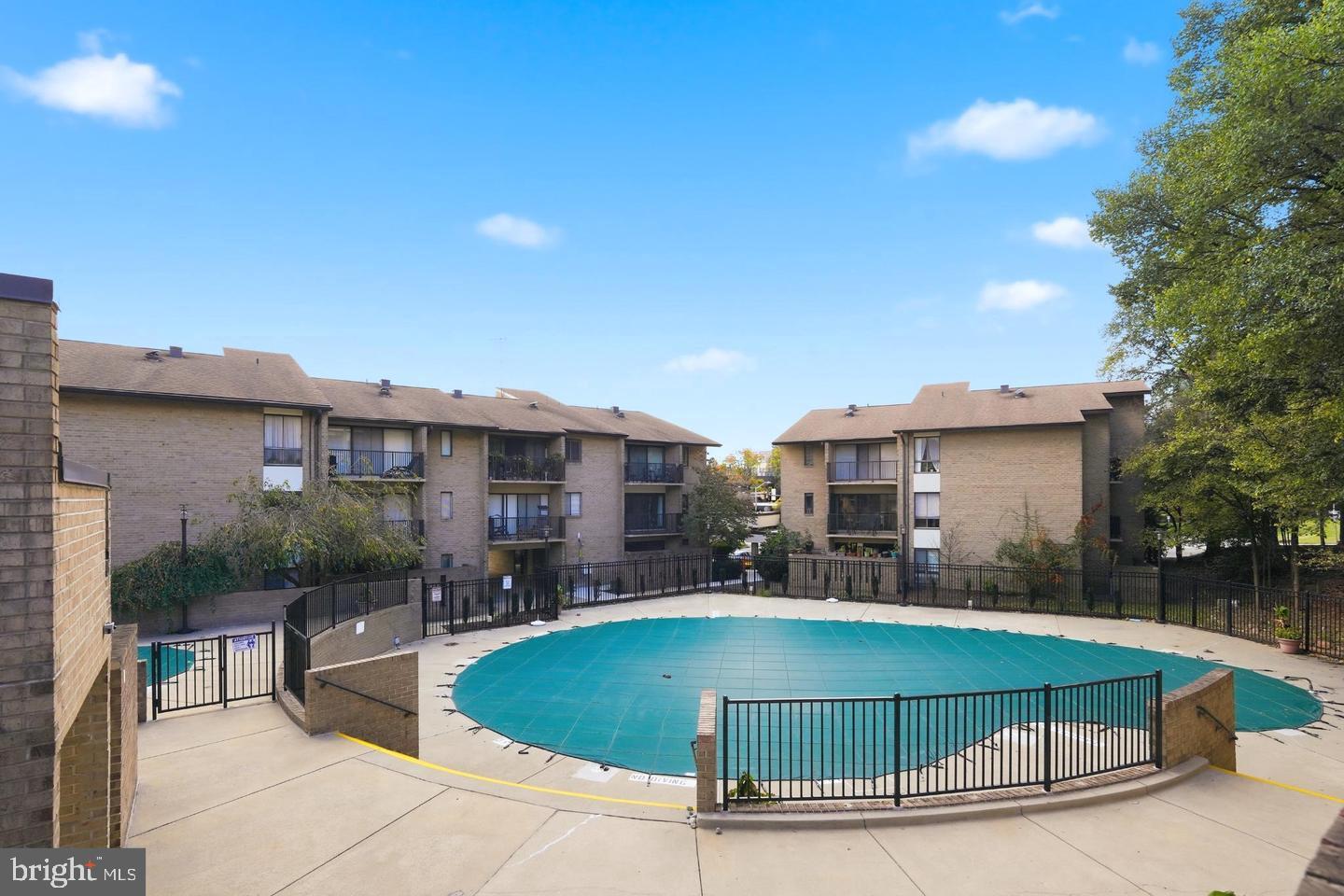 AMERICANA CENTRE - Residential