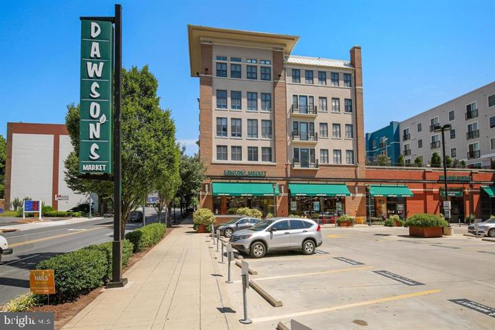 AMERICANA CENTRE - Residential