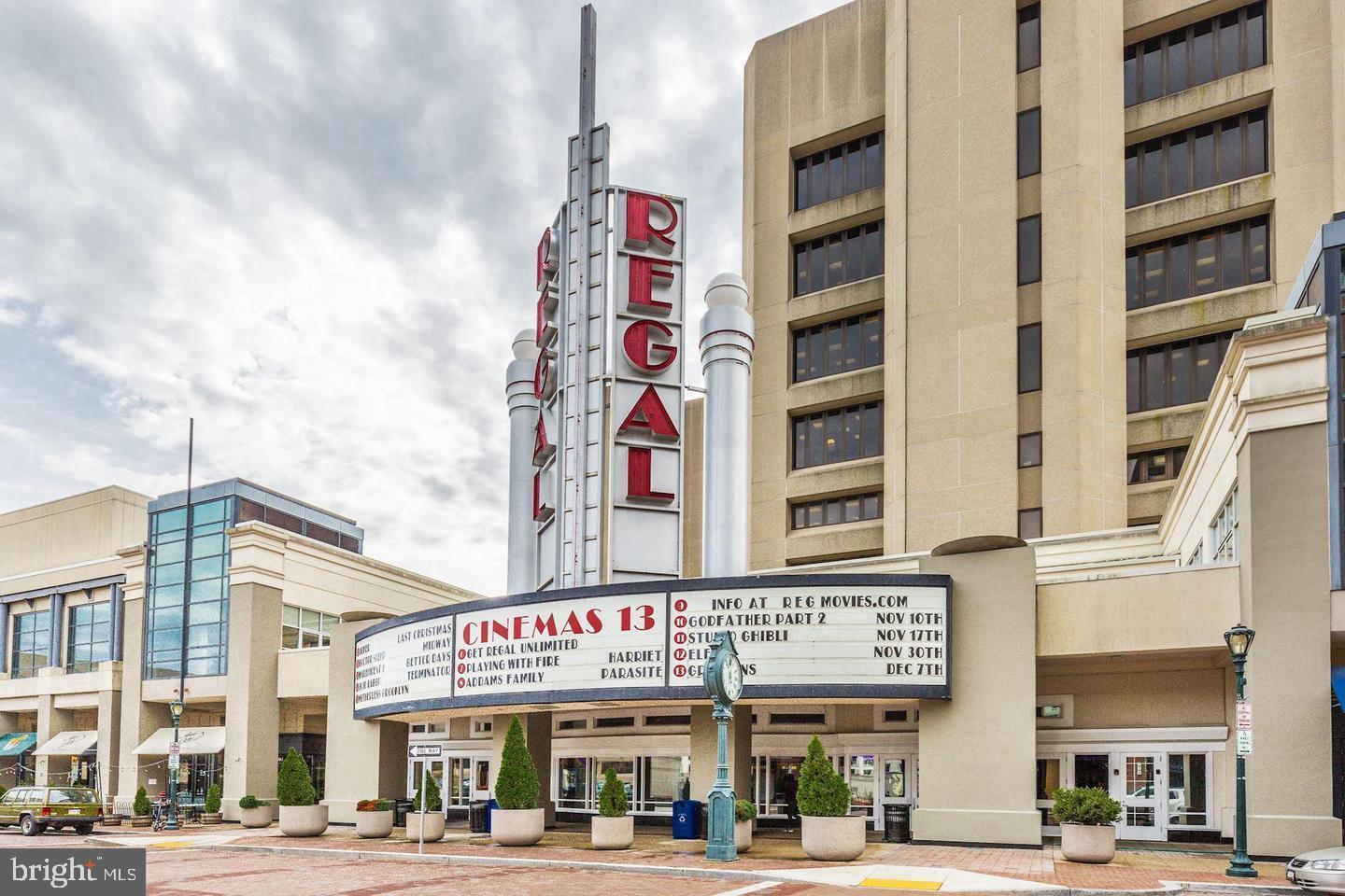 AMERICANA CENTRE - Residential