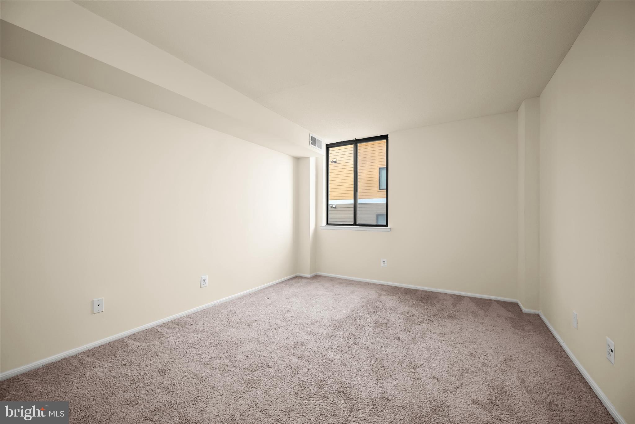 AMERICANA CENTRE - Residential