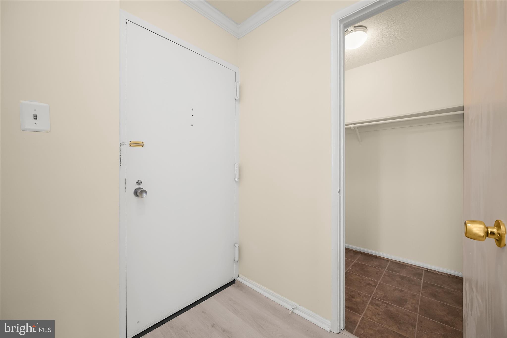 AMERICANA CENTRE - Residential