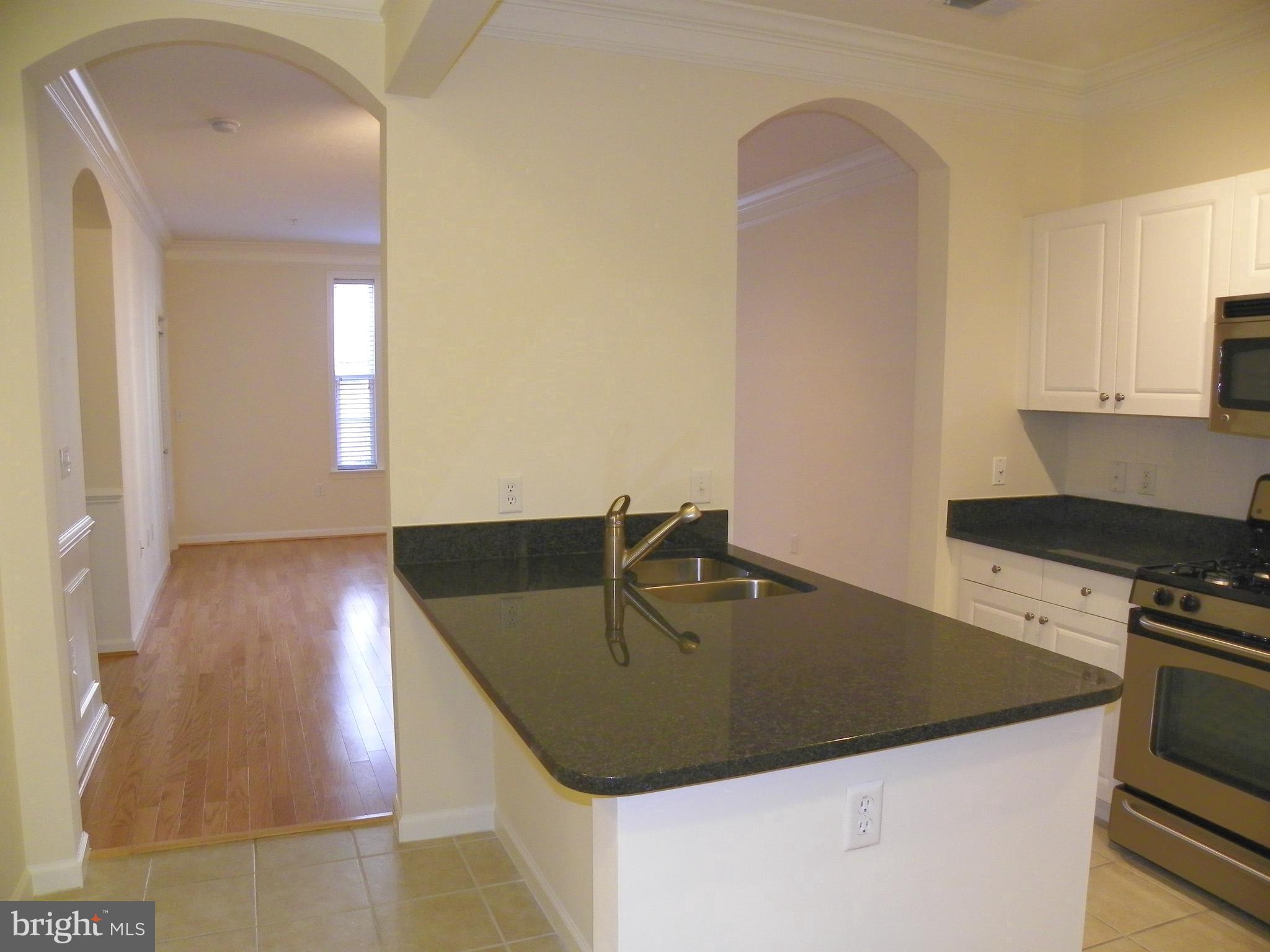 THE COLONNADE AT KENTLANDS - Residential Lease