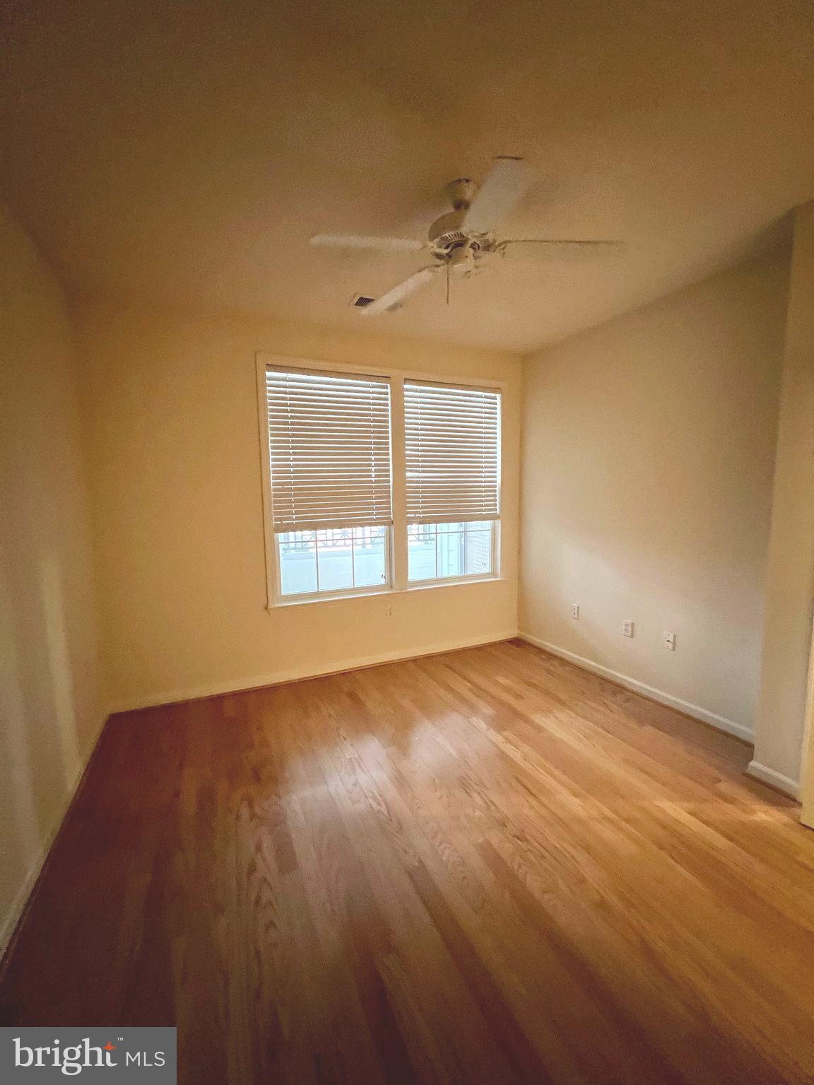 THE COLONNADE AT KENTLANDS - Residential Lease