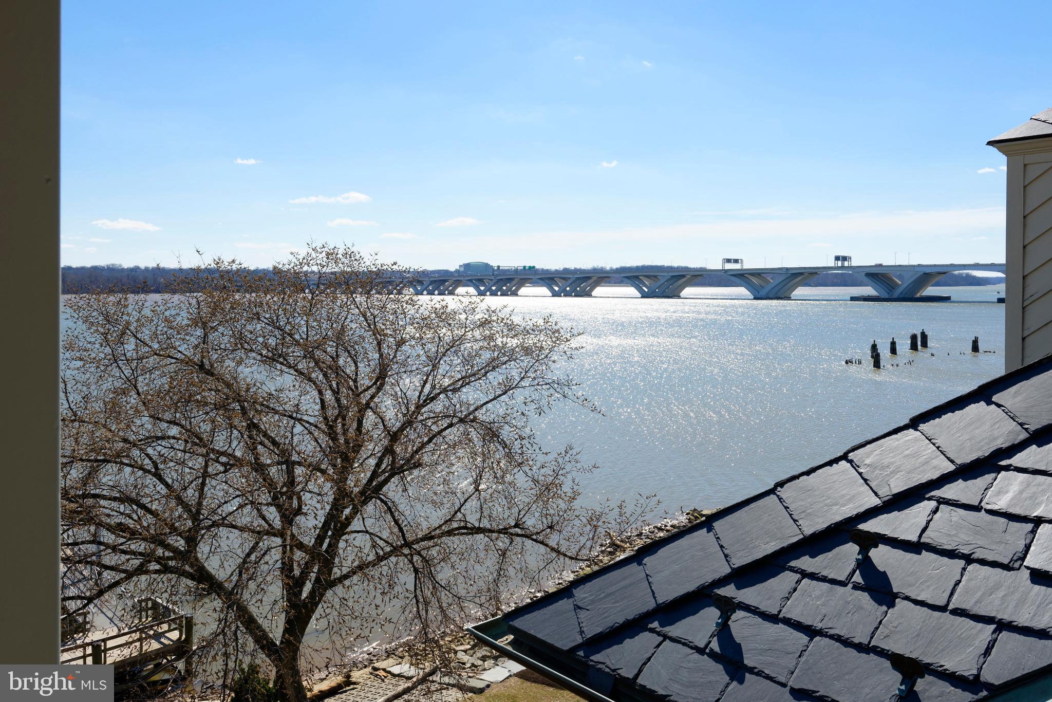 HARBORSIDE - Residential