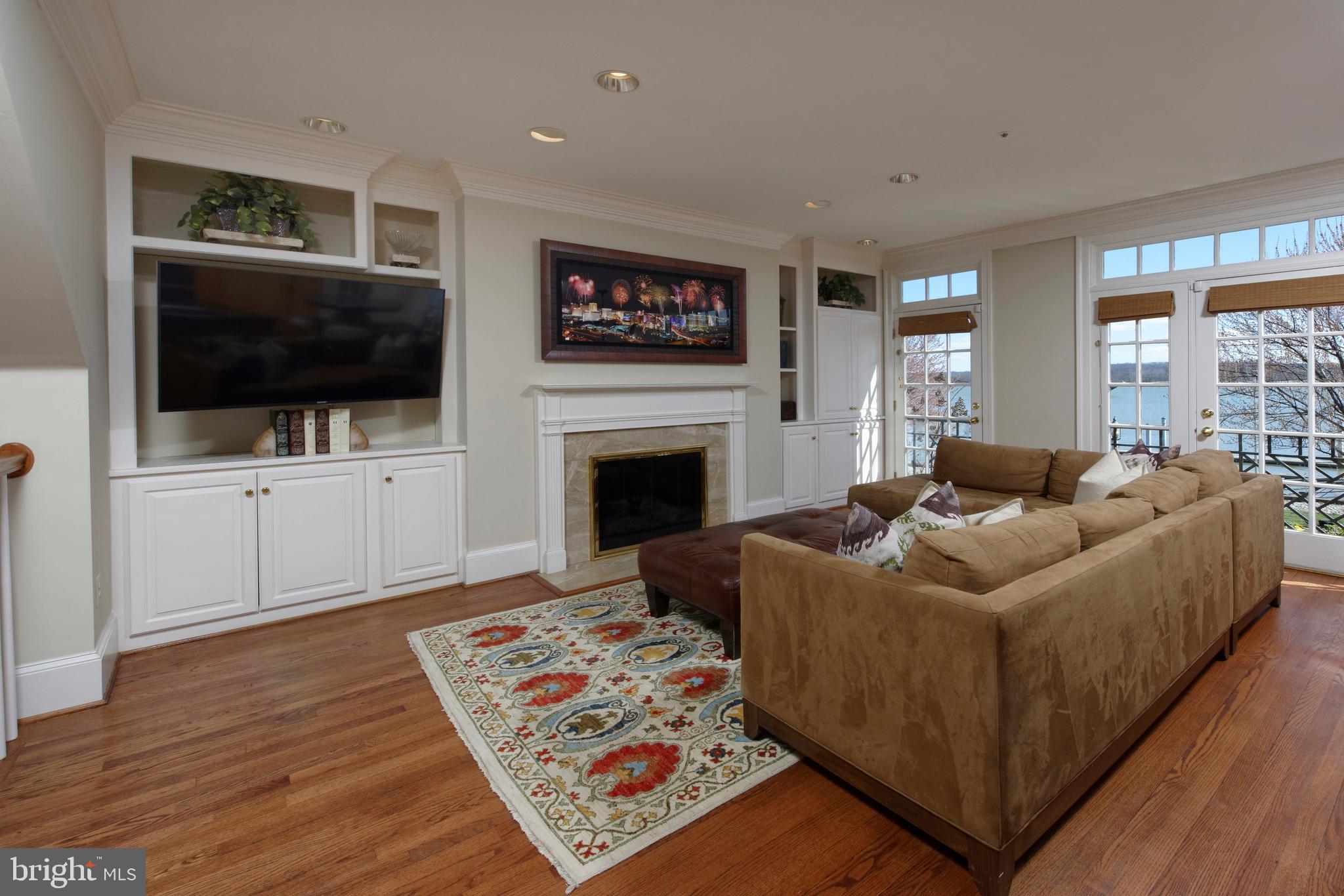 HARBORSIDE - Residential