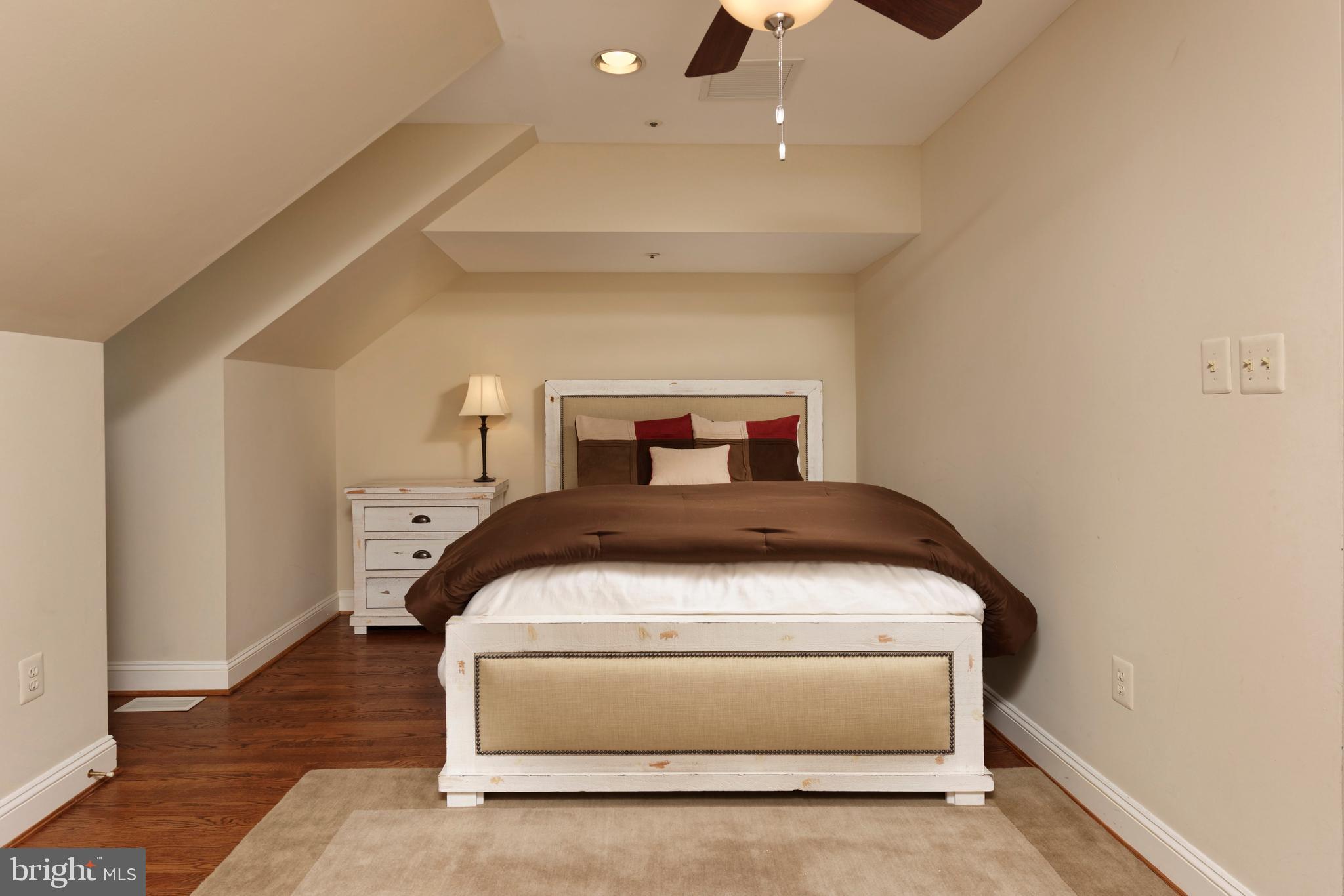 HARBORSIDE - Residential