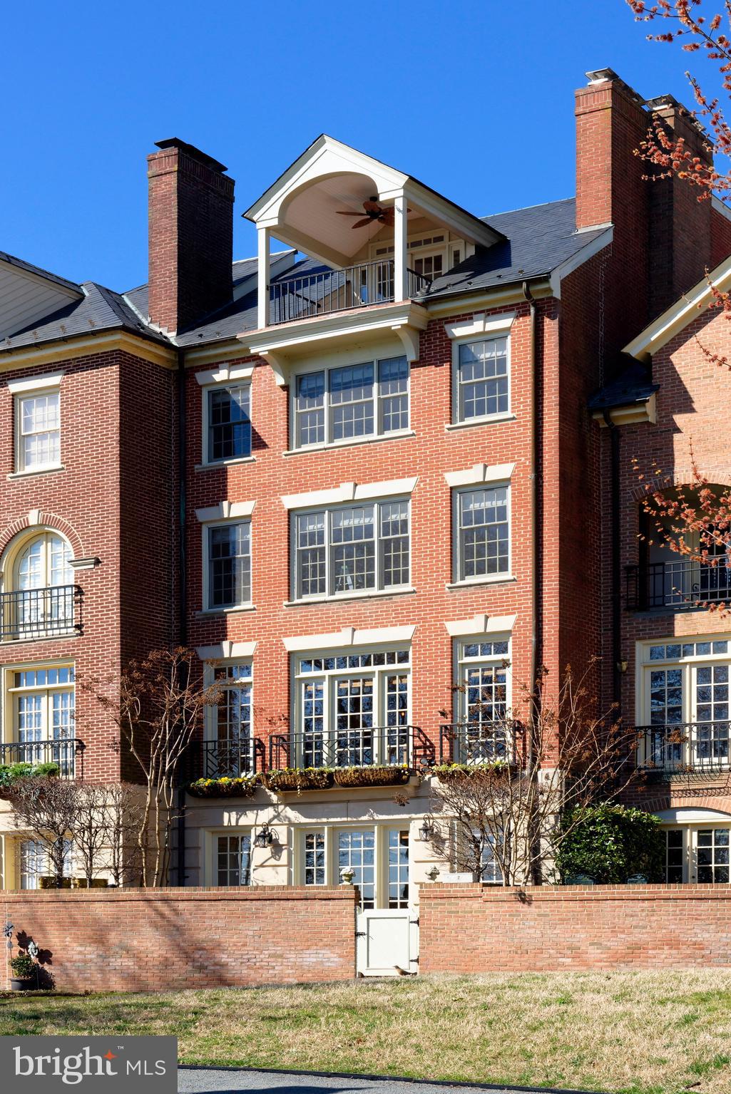 HARBORSIDE - Residential