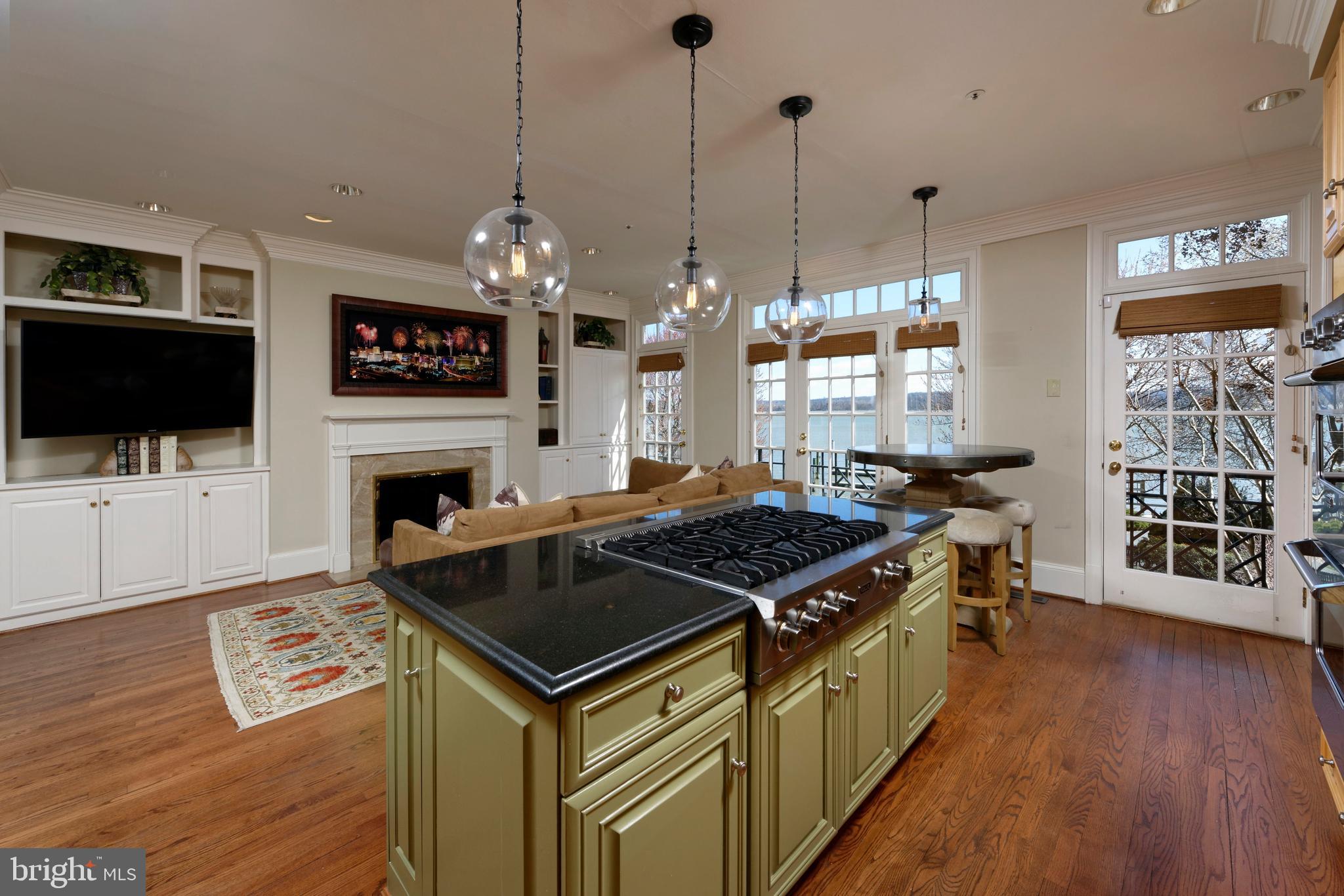 HARBORSIDE - Residential