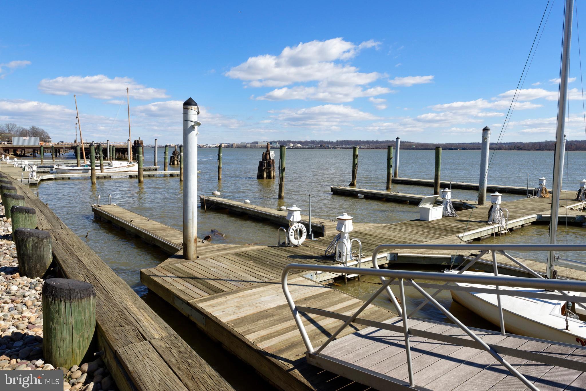 HARBORSIDE - Residential