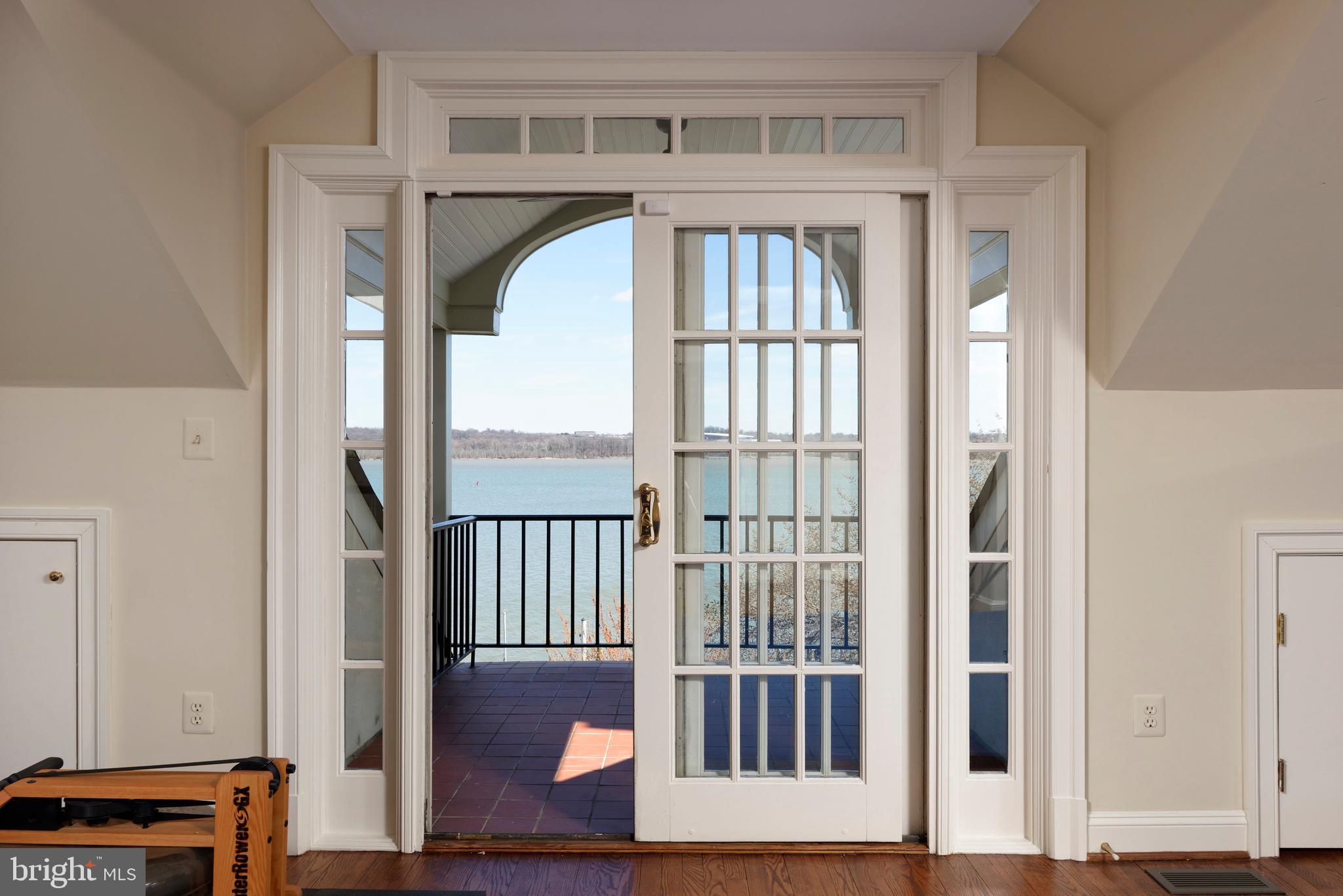 HARBORSIDE - Residential