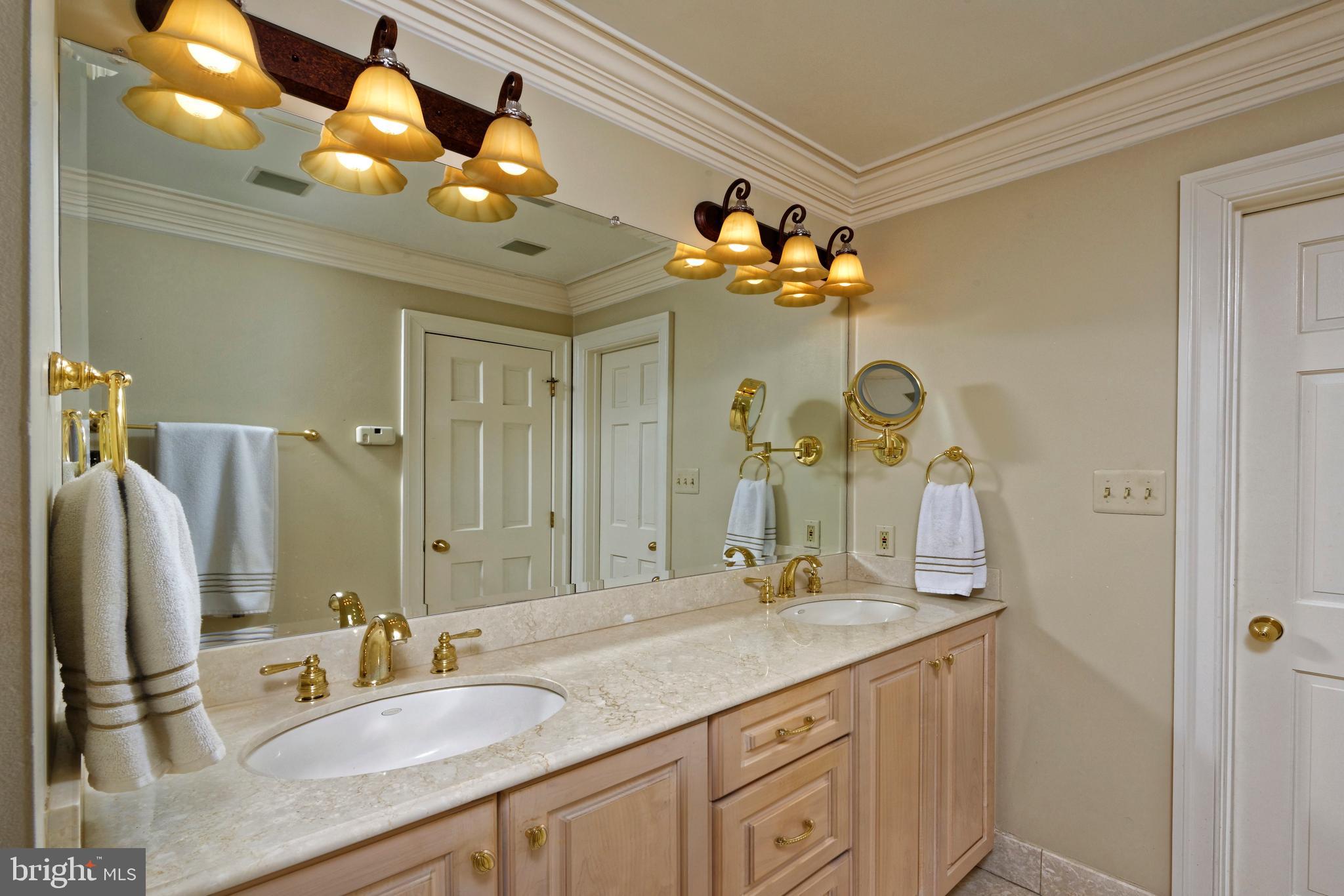 HARBORSIDE - Residential