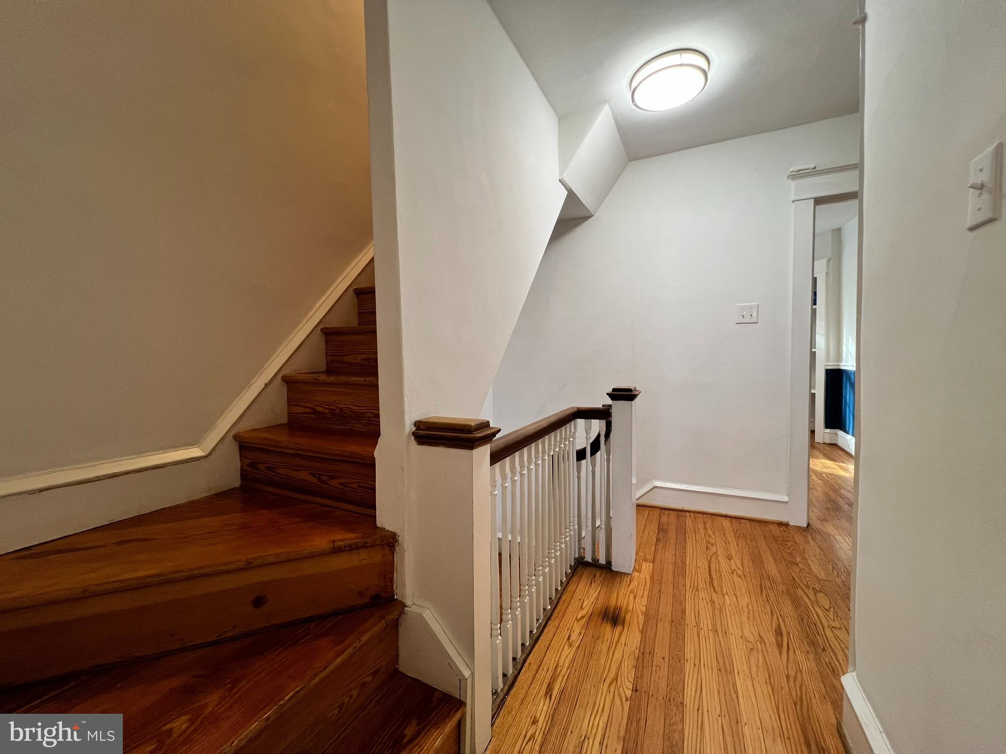 GLADSTONE MANOR - Residential