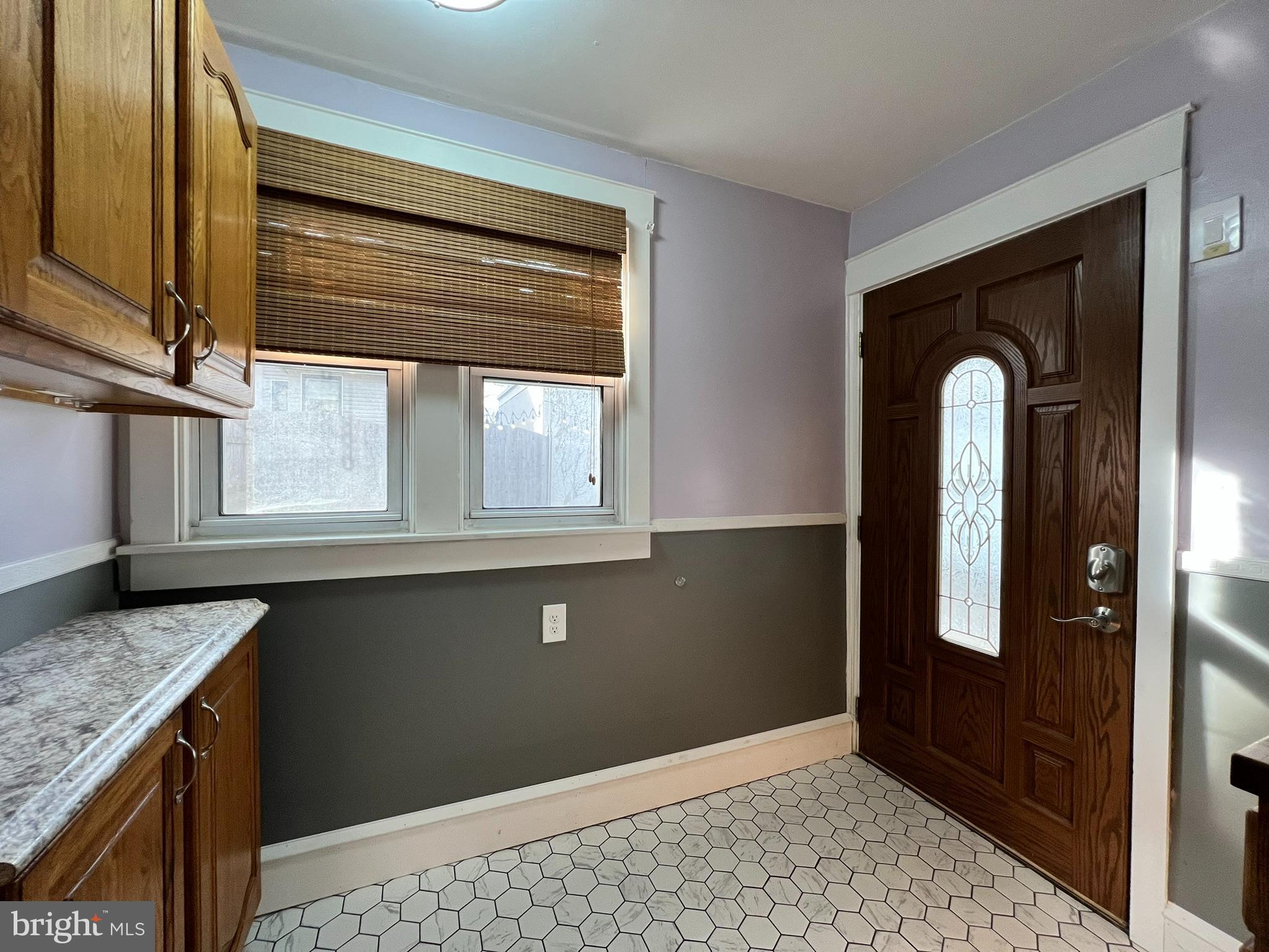 GLADSTONE MANOR - Residential