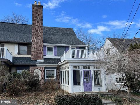 Photo of 26 Ardmore Avenue, LANSDOWNE, PA 19050 (MLS # PADE2106438)