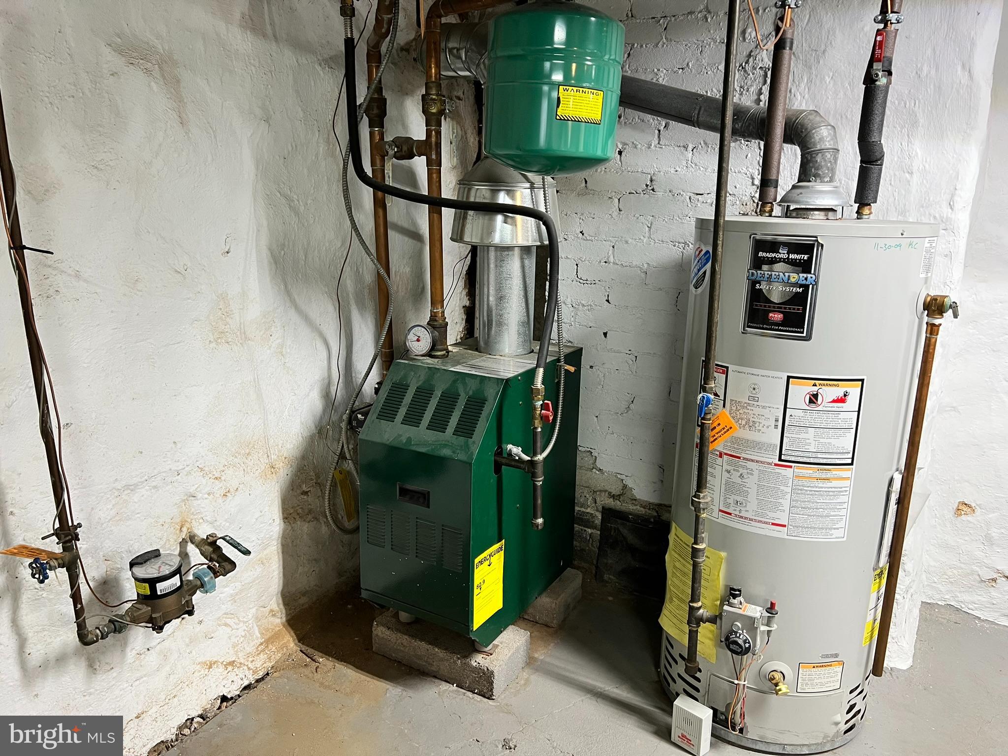 GLADSTONE MANOR - Residential