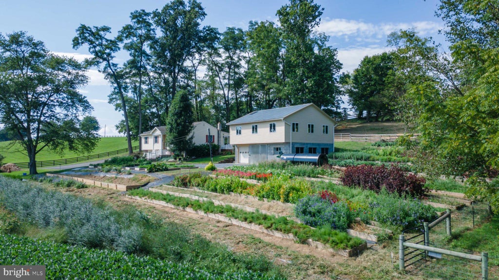 Photo of 1166 W Penn Grant Road, LANCASTER, PA 17603 (MLS # PALA2096766)