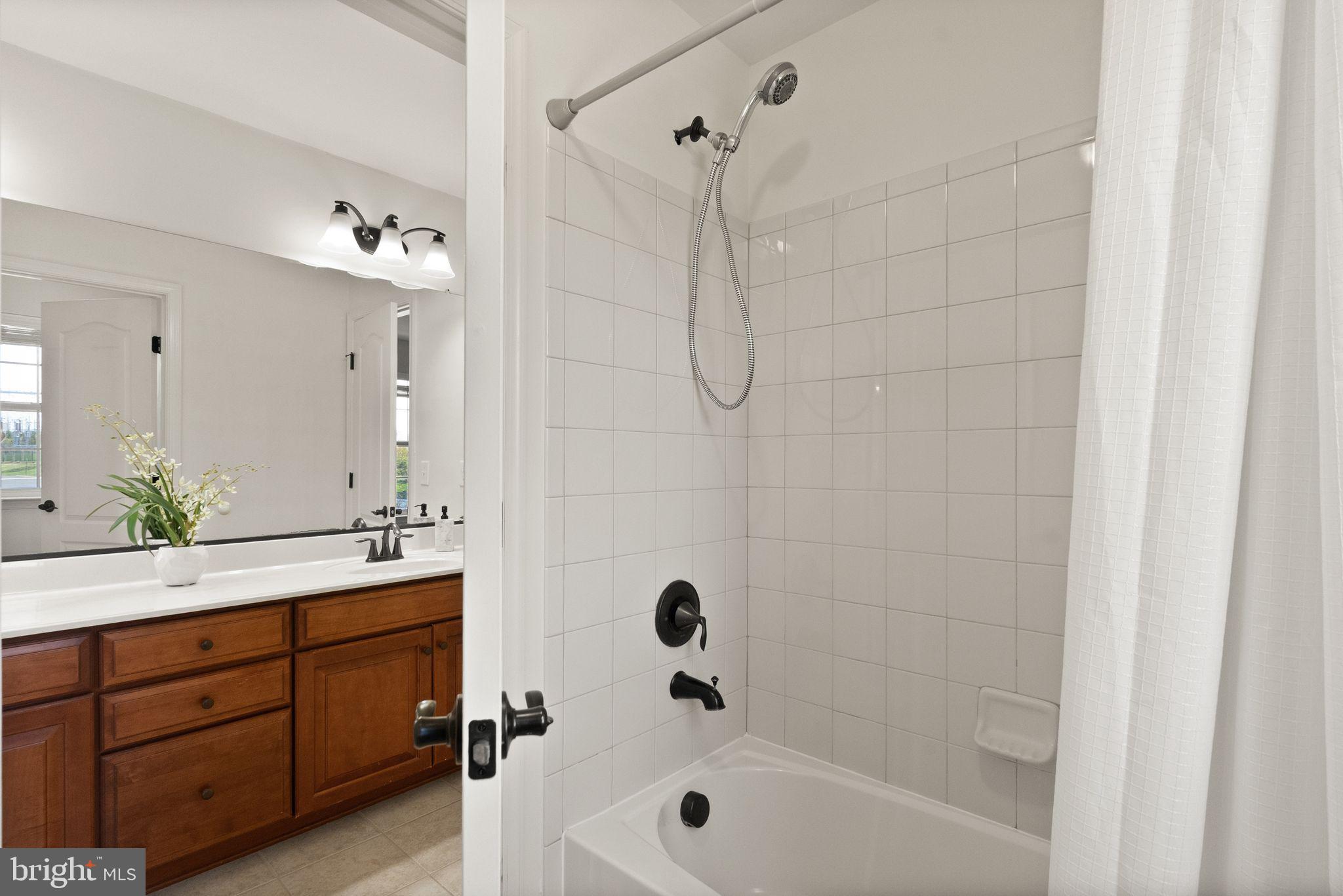 BRAMBLETON - Residential