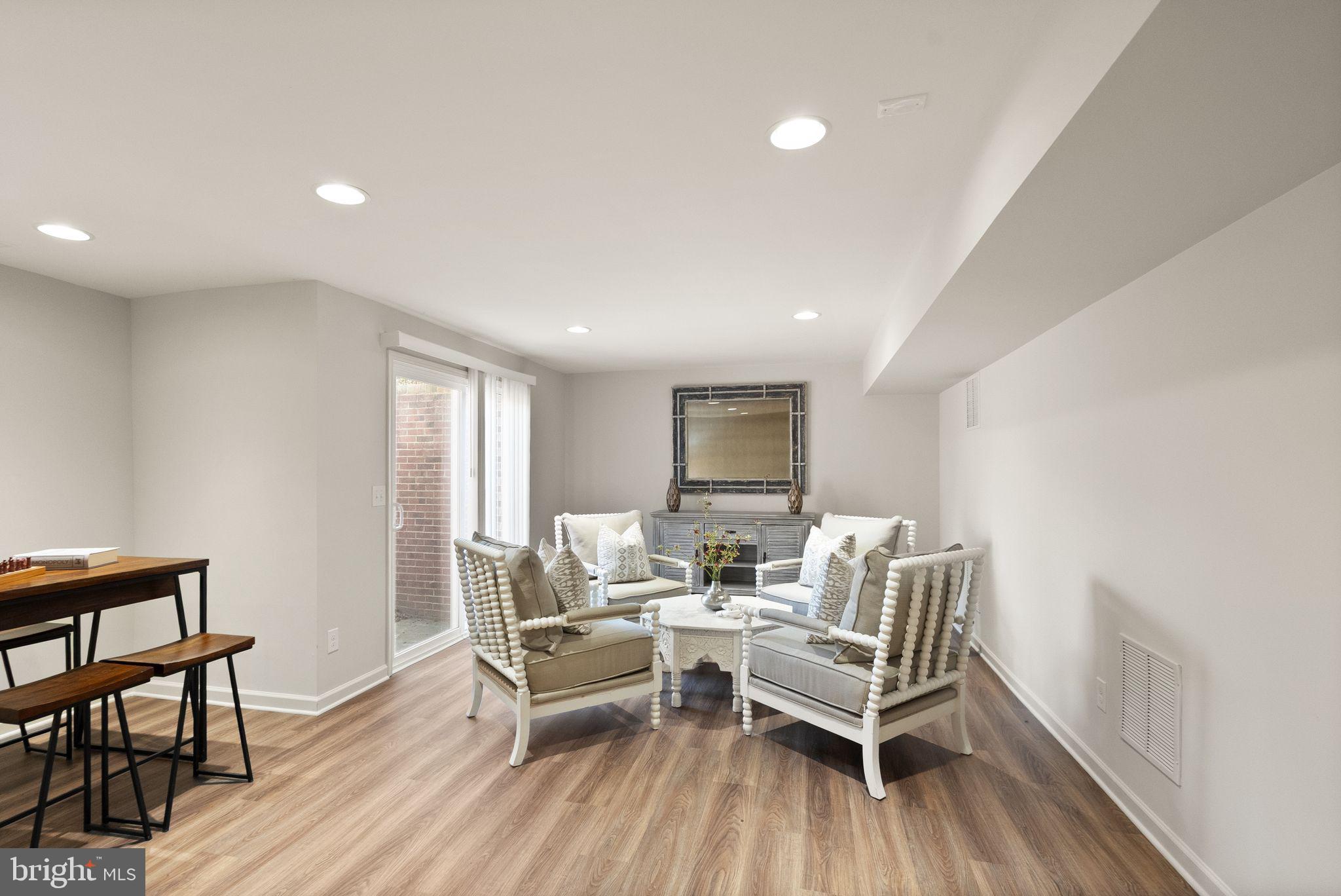 BRAMBLETON - Residential