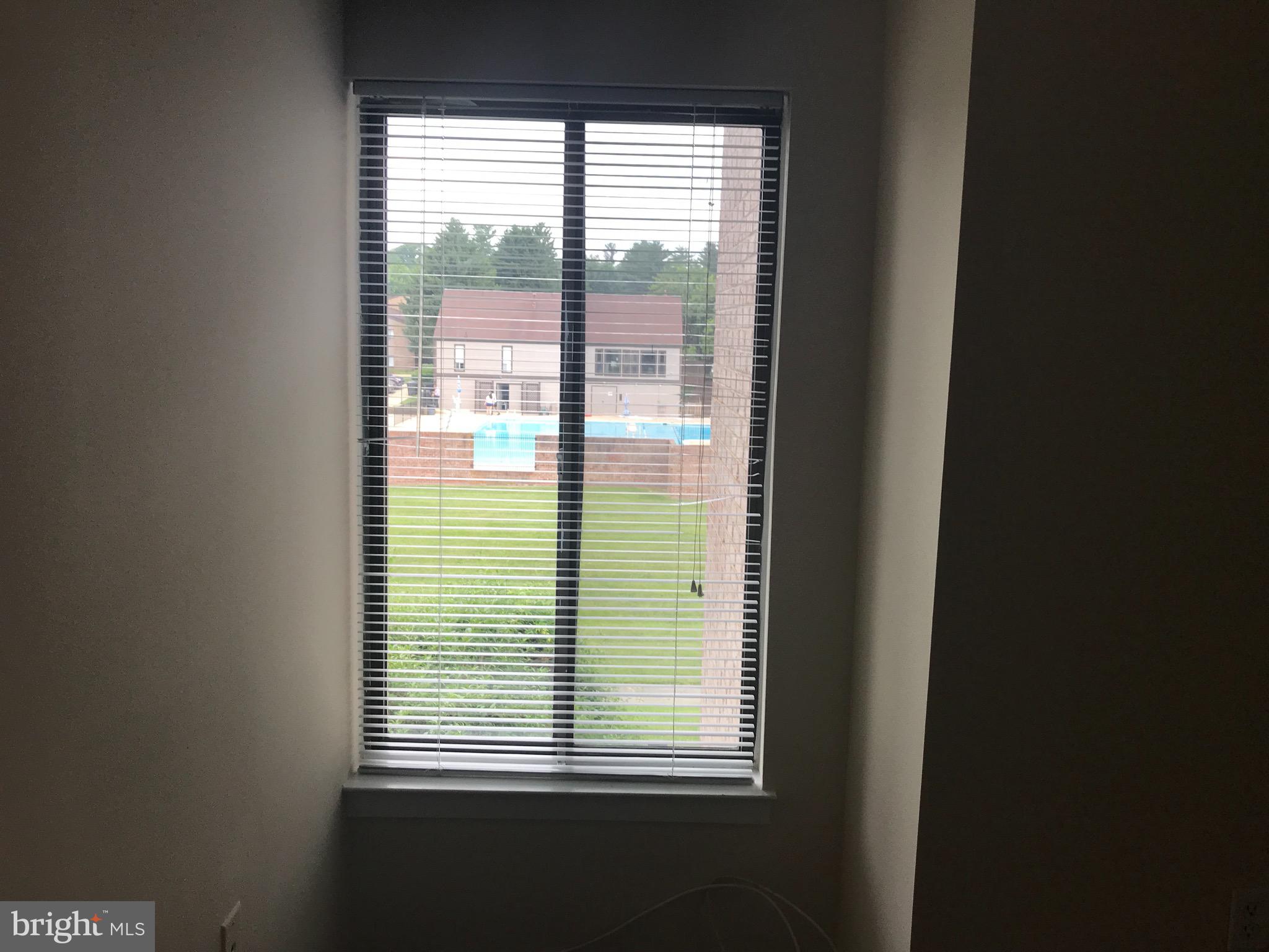 CENTER COURT - Residential Lease