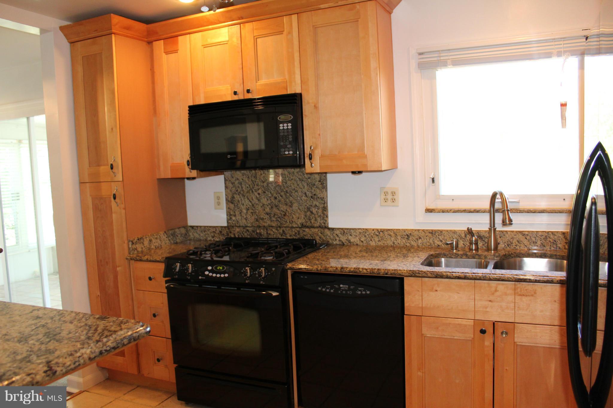 BROOKE MANOR - Residential Lease