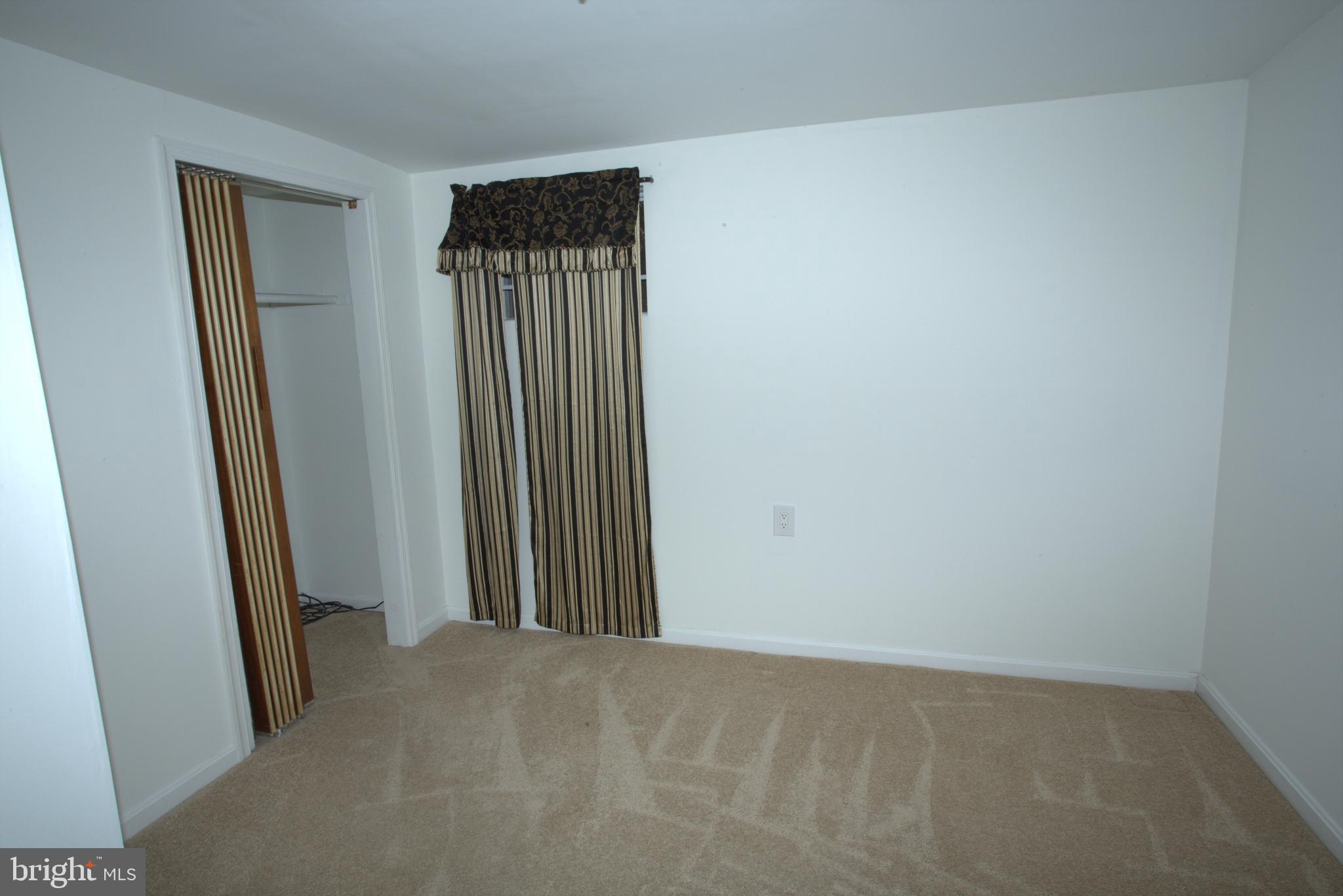 BROOKE MANOR - Residential Lease