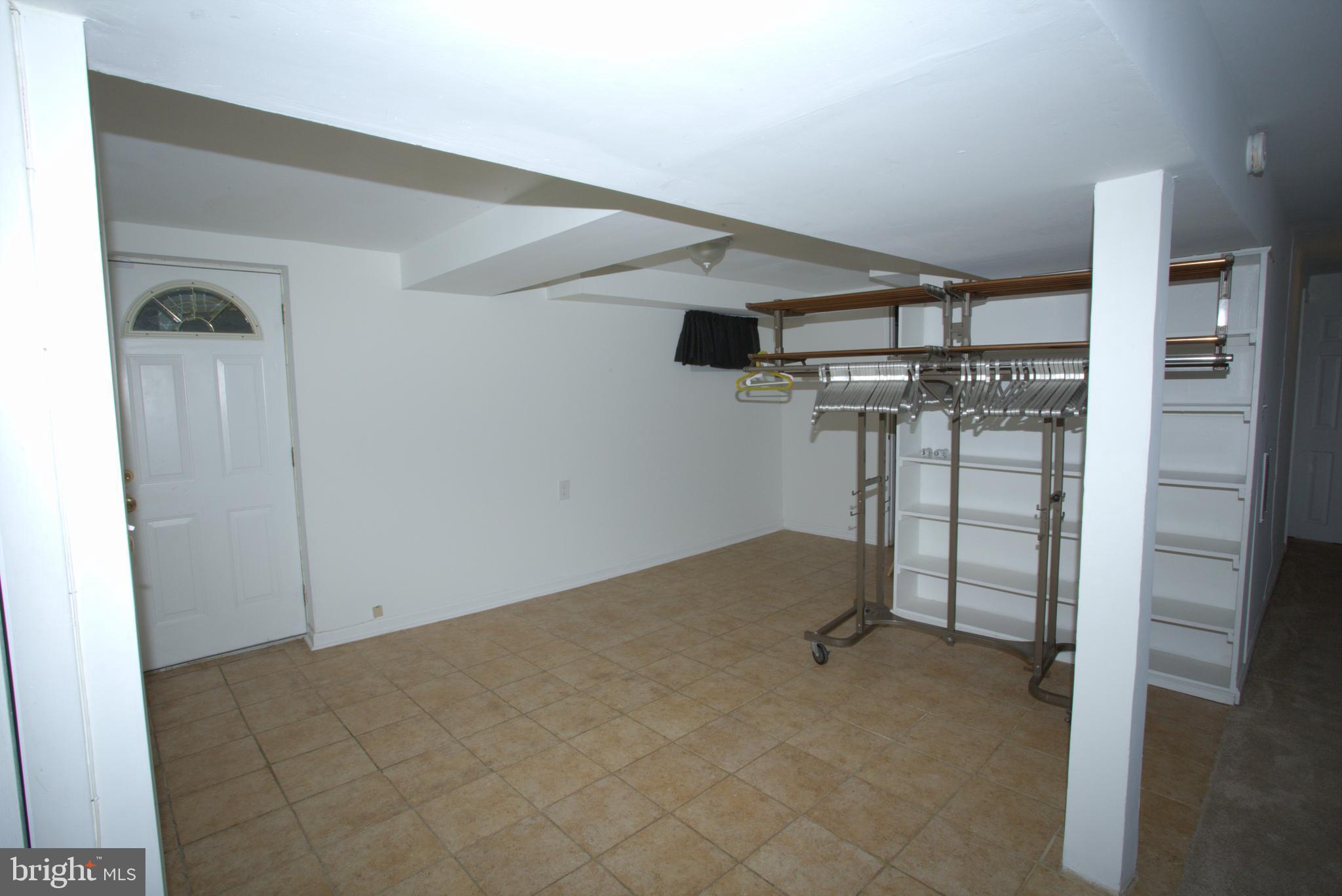 BROOKE MANOR - Residential Lease