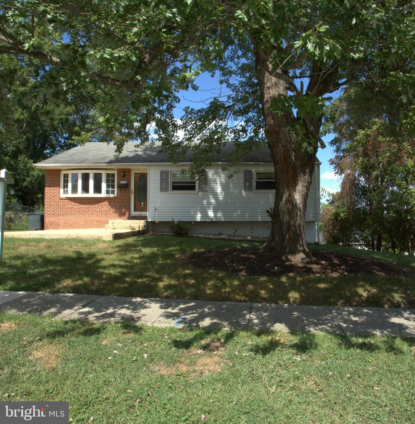 BROOKE MANOR - Residential Lease