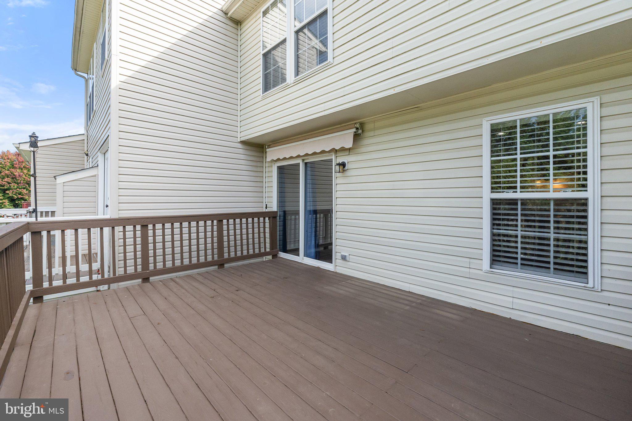 LAKELAND PLACE - Residential