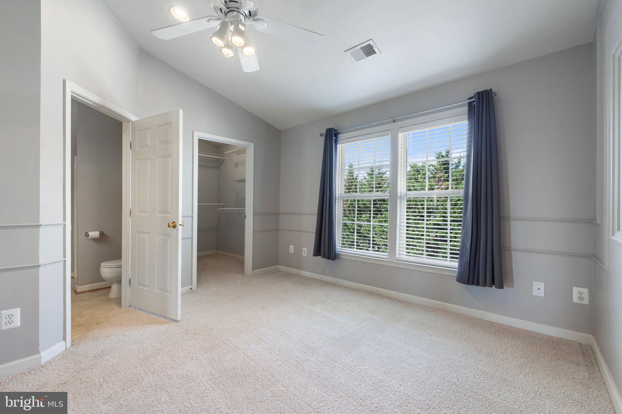 LAKELAND PLACE - Residential