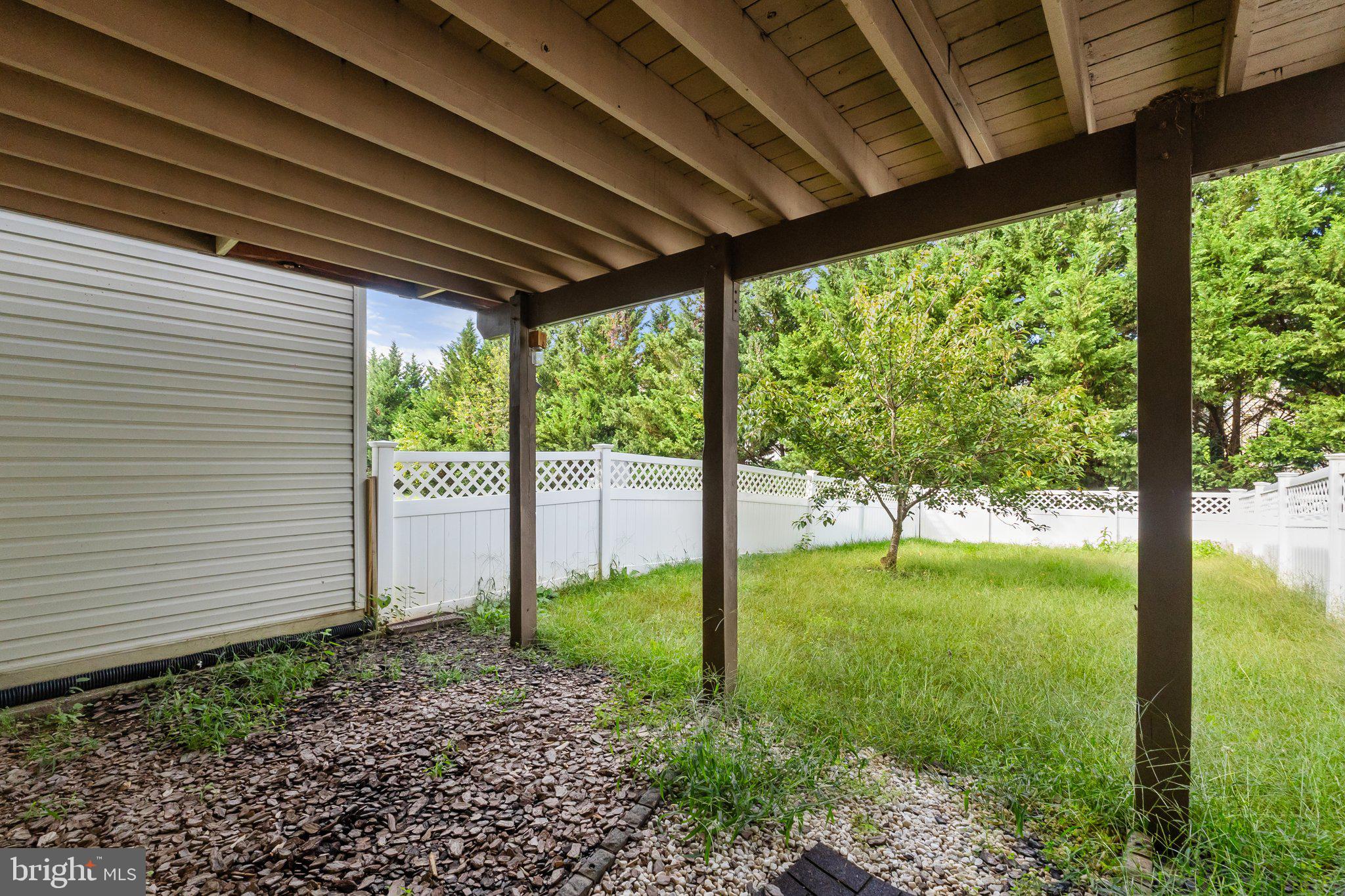 LAKELAND PLACE - Residential