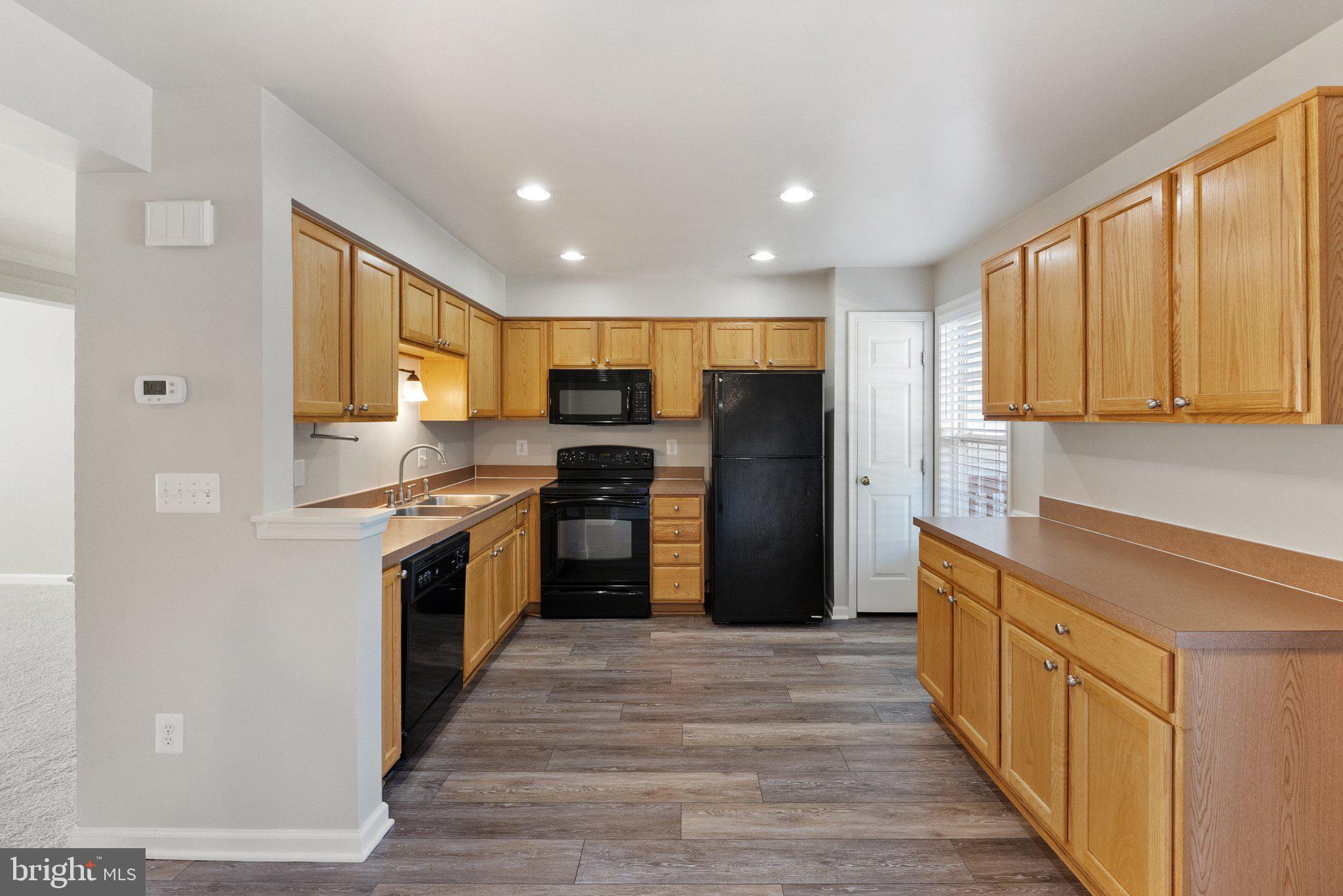 LAKELAND PLACE - Residential