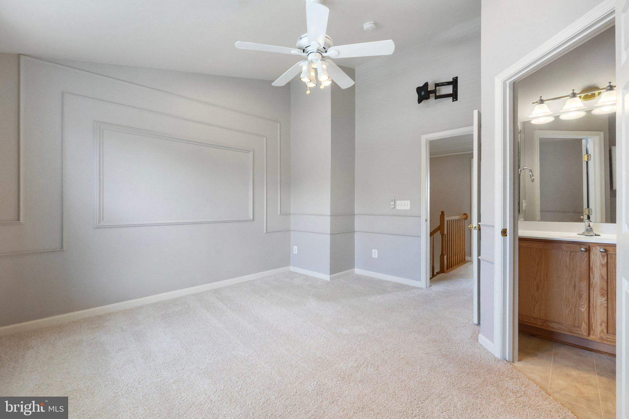 LAKELAND PLACE - Residential