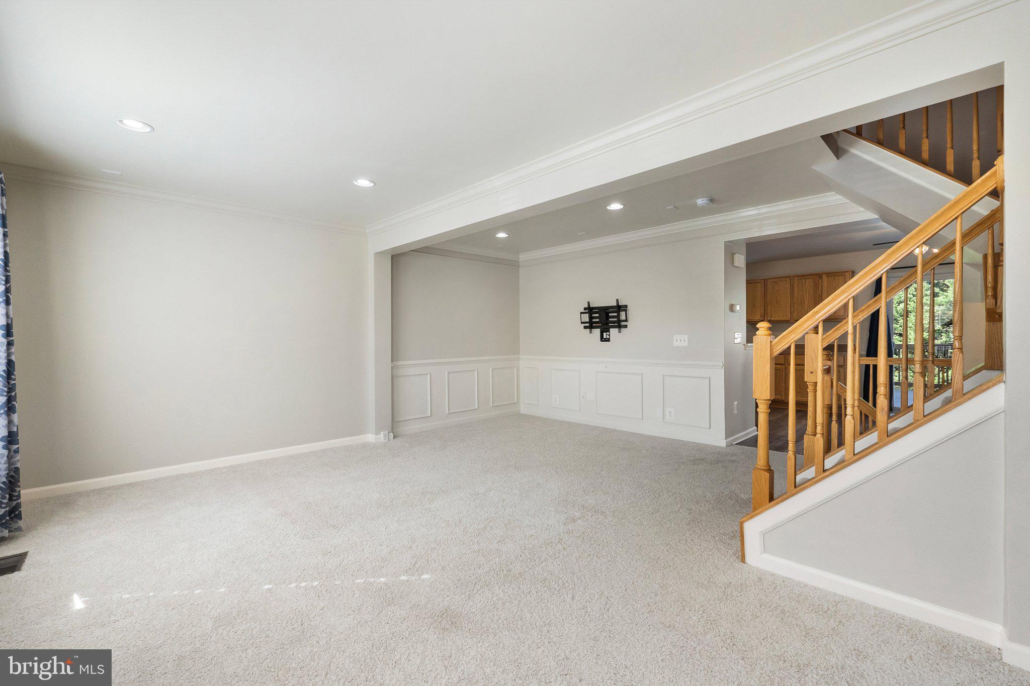 LAKELAND PLACE - Residential