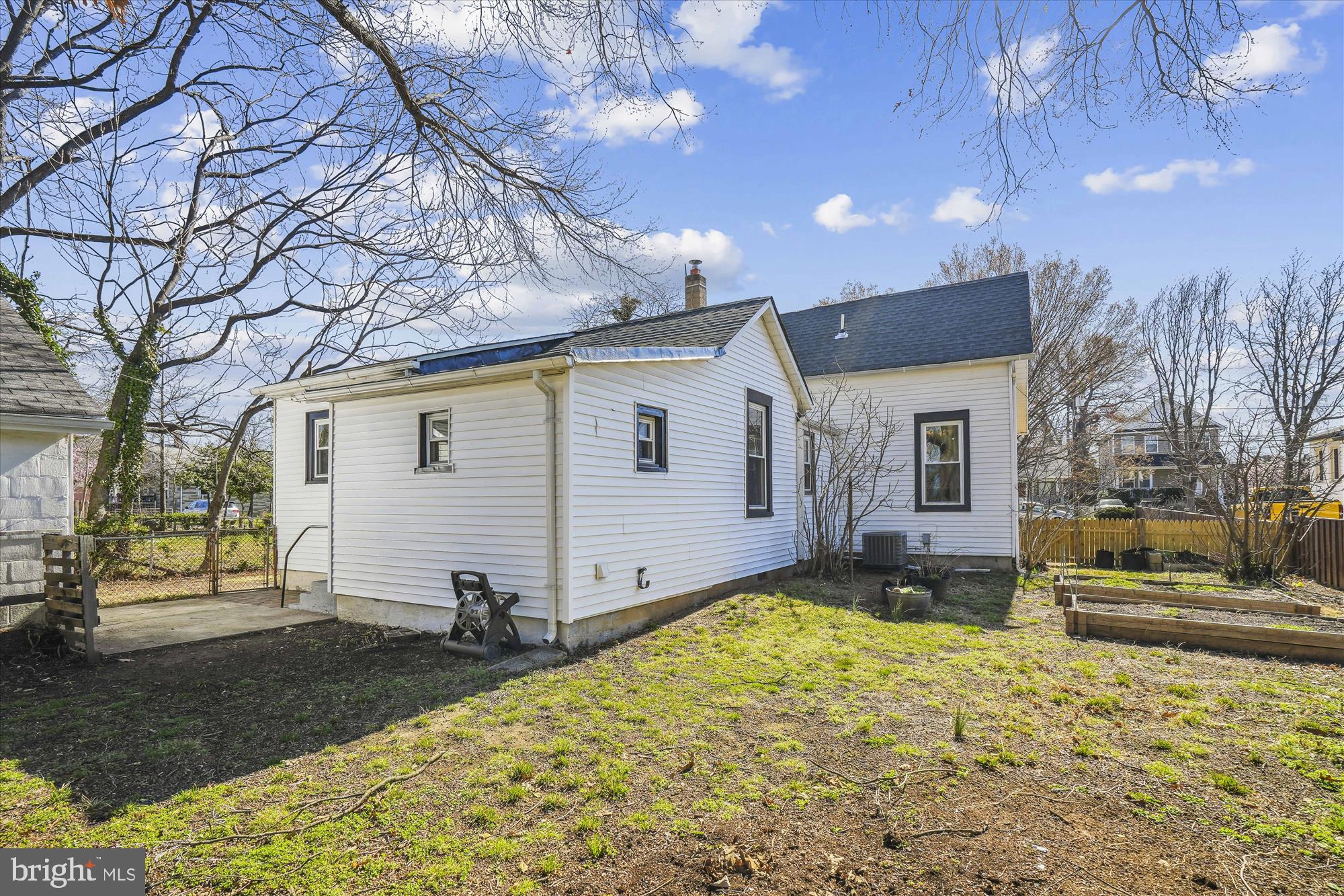 HOLLADAY - Residential