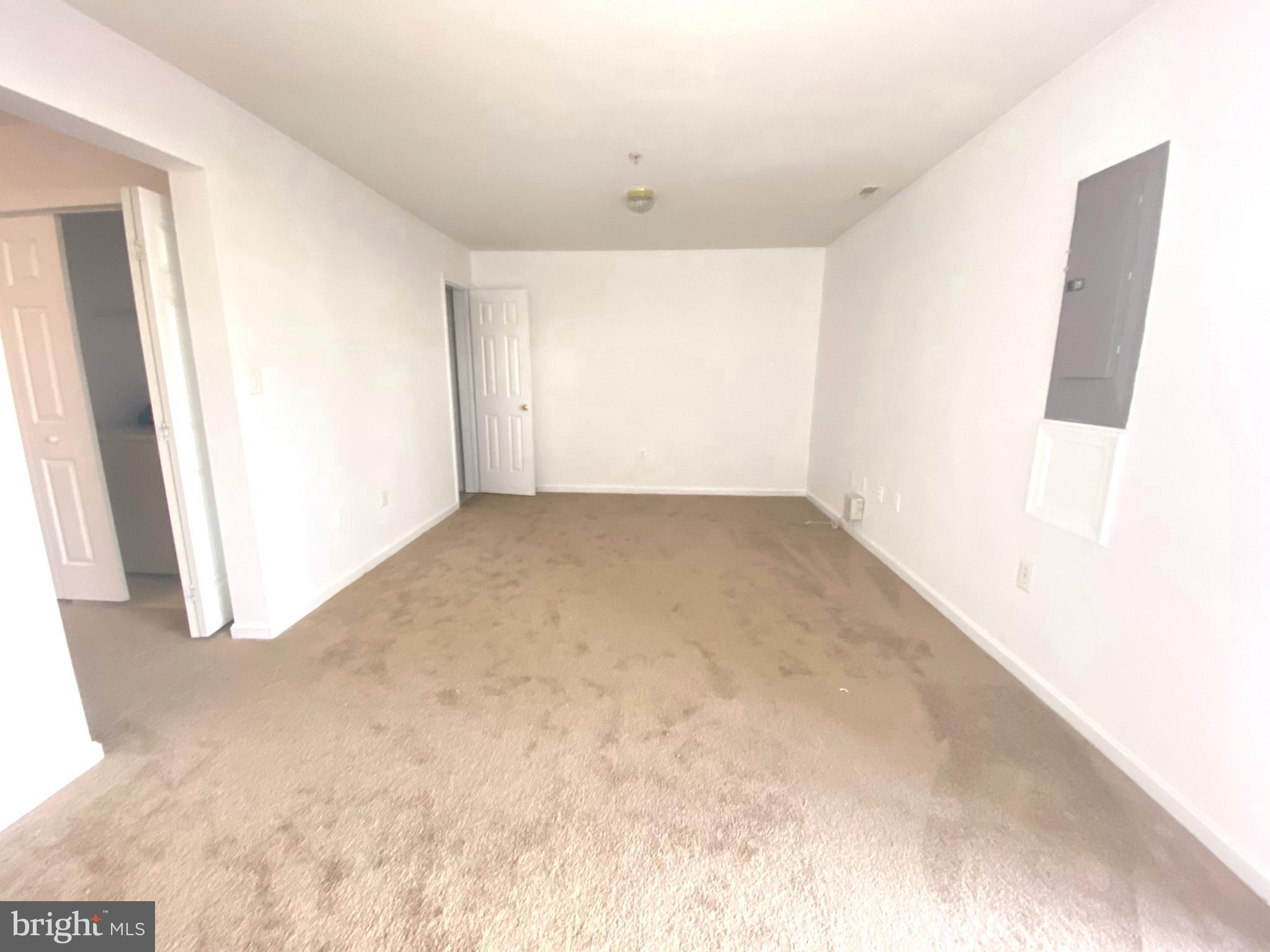 CLOPPER HILLS - Residential Lease